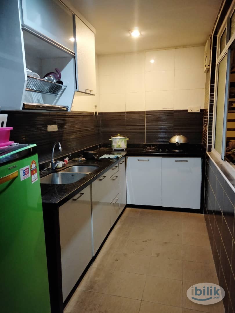 Master Room at Bayan Baru, Penang - Image 5