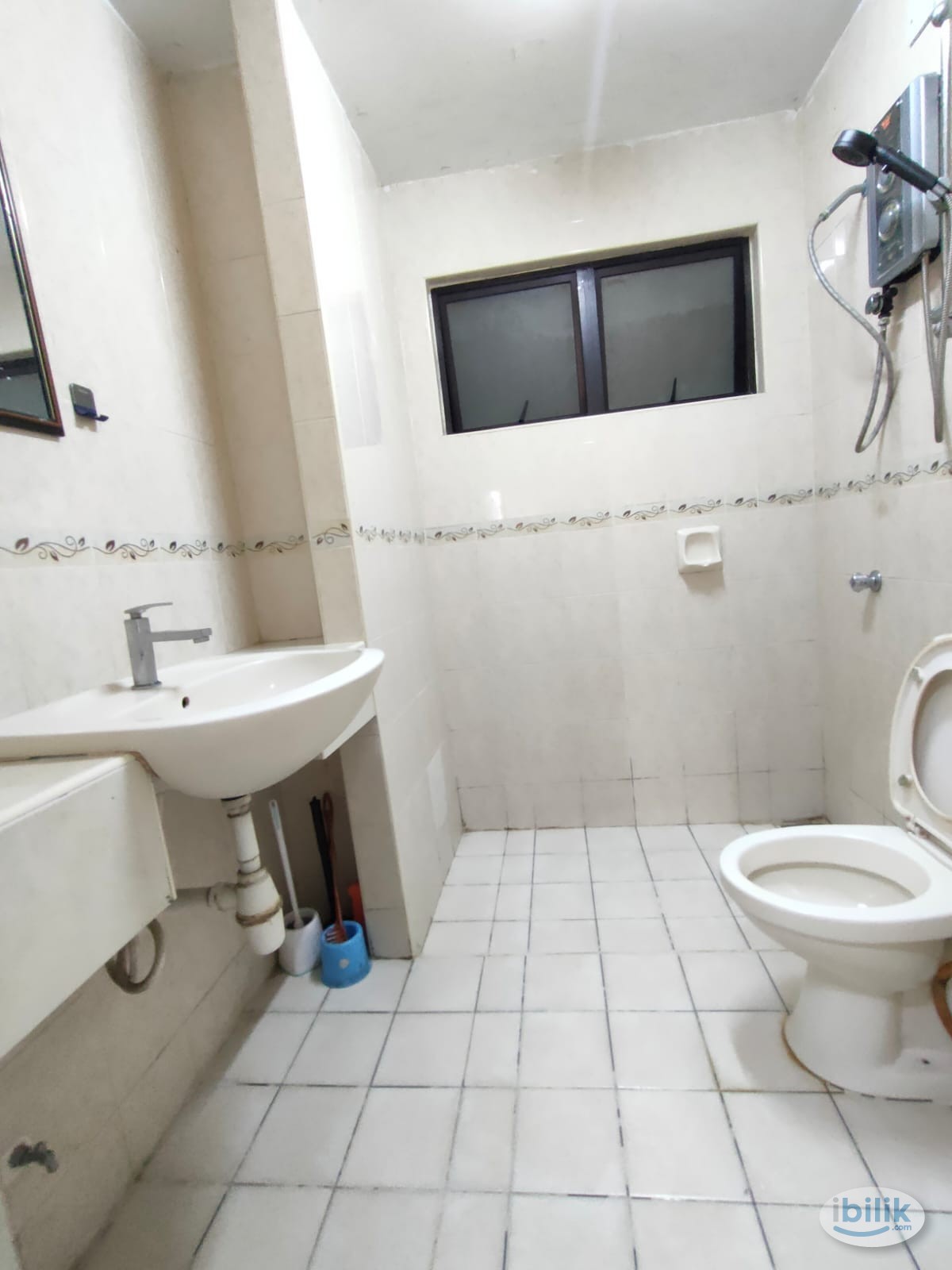 Female Middle Room for Female at Pelangi Utama Condominium, Bandar Utama - Image 2