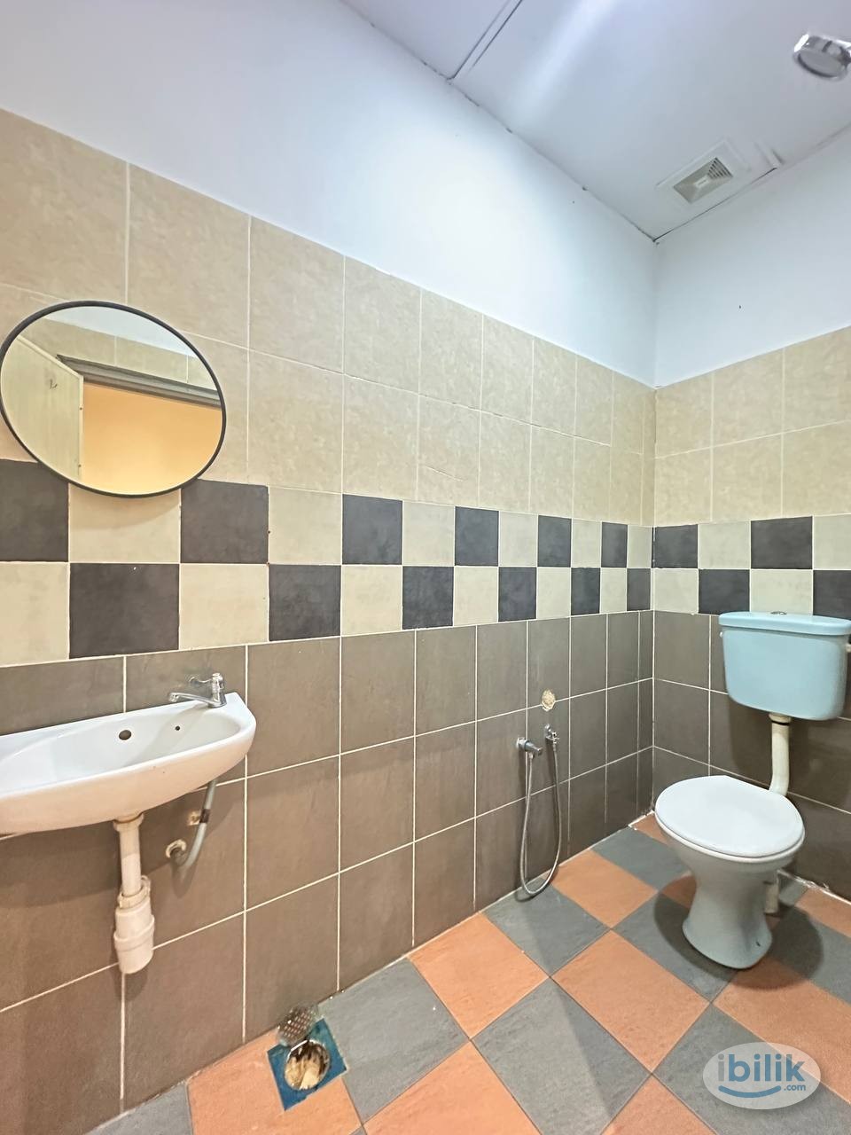 [ Private toilet room in SS3 l Zero deposit ] ❤️‍🔥 Aircon Room di SS3‼️ - Image 3