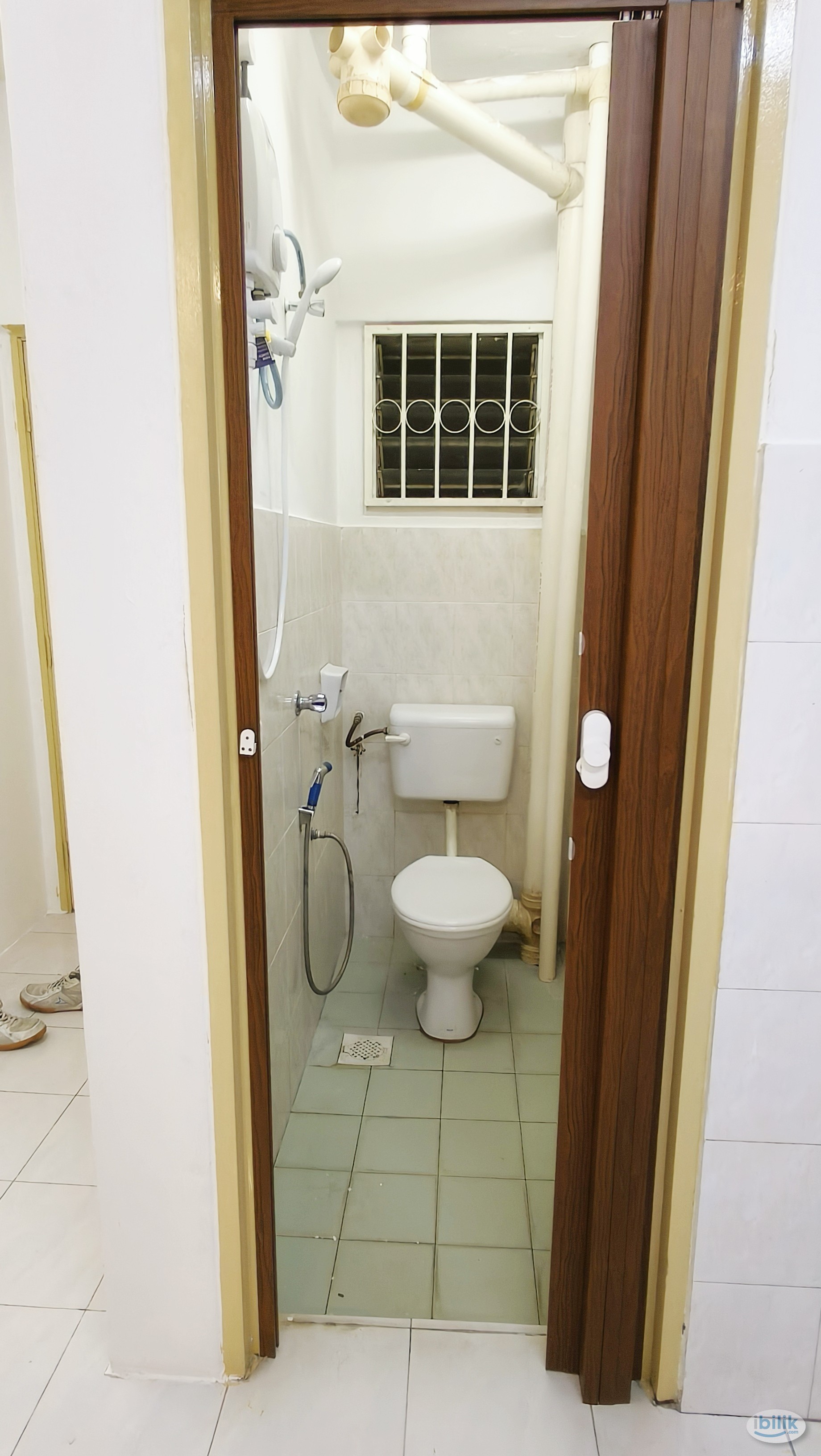 Middle Room at Bandar Sri Permaisuri, Cheras📍 Pangsapuri Cemara - Image 3