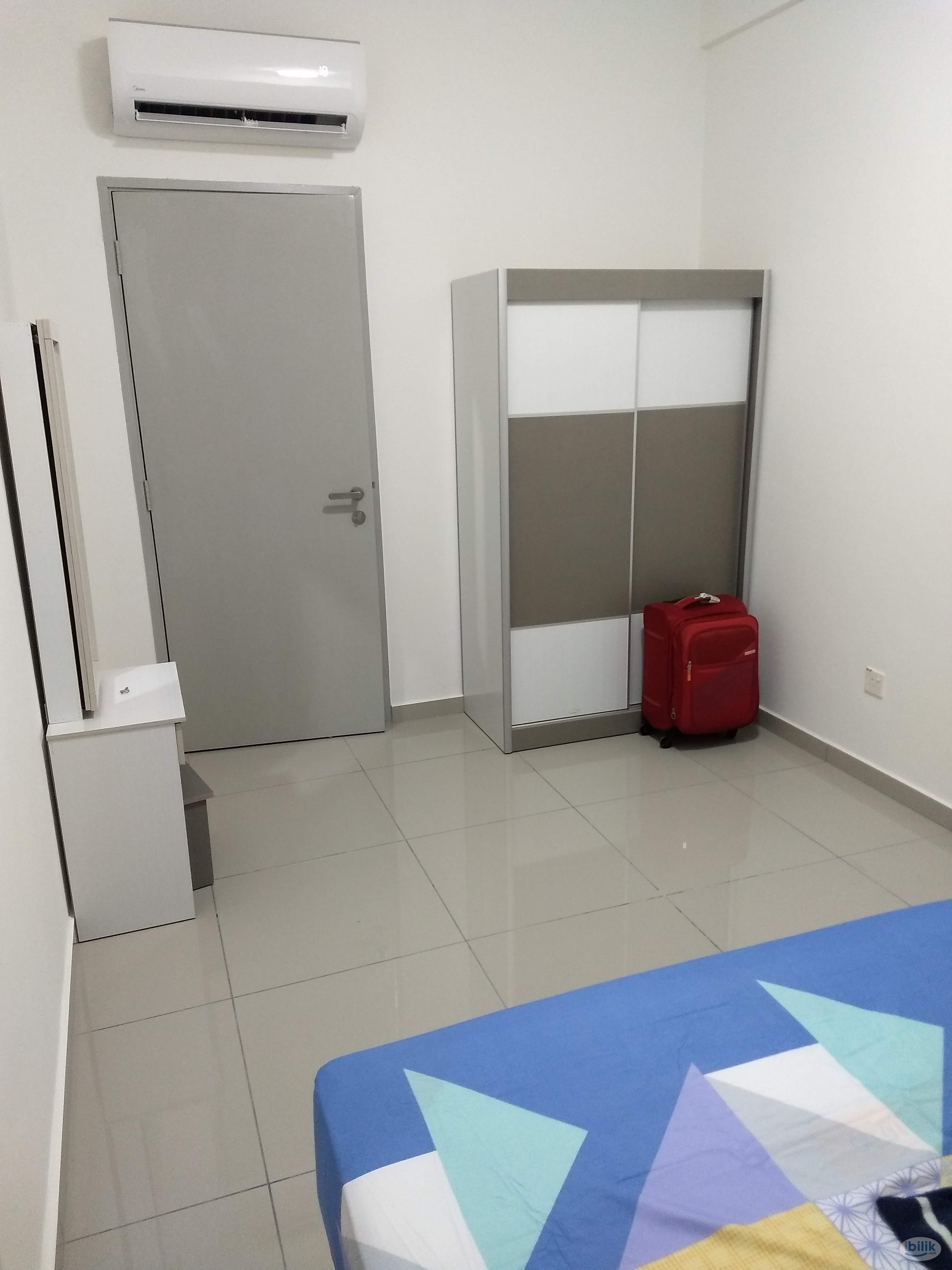 Promenade Aircond furnished Middle Room include utilities Share Bathroom MIX GENDER - Image 3