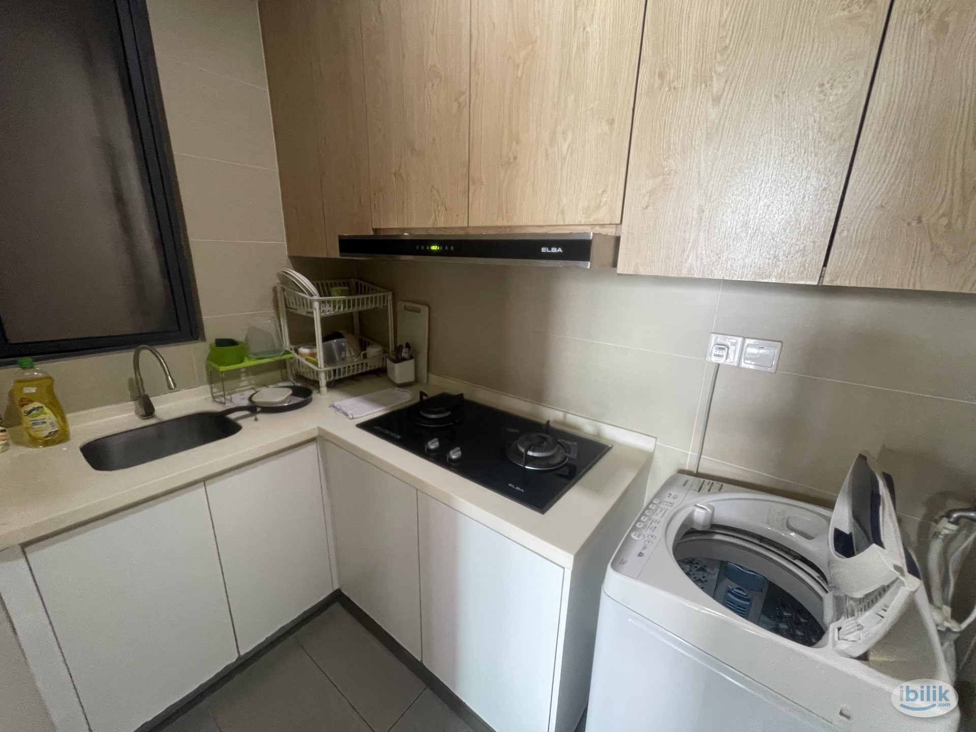 Middle Room at LakePark Residence, Selayang - Image 5