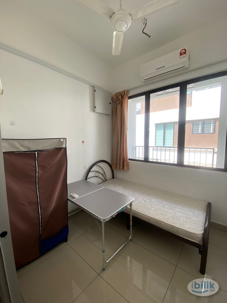 Middle Room at Setia UTAMA, Near Setia City Mall and Top Glove - Image 1