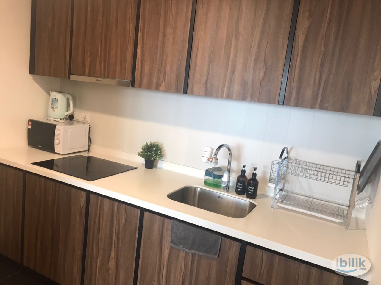 Middle Room at UNA Serviced Apartment, Cheras - Image 4