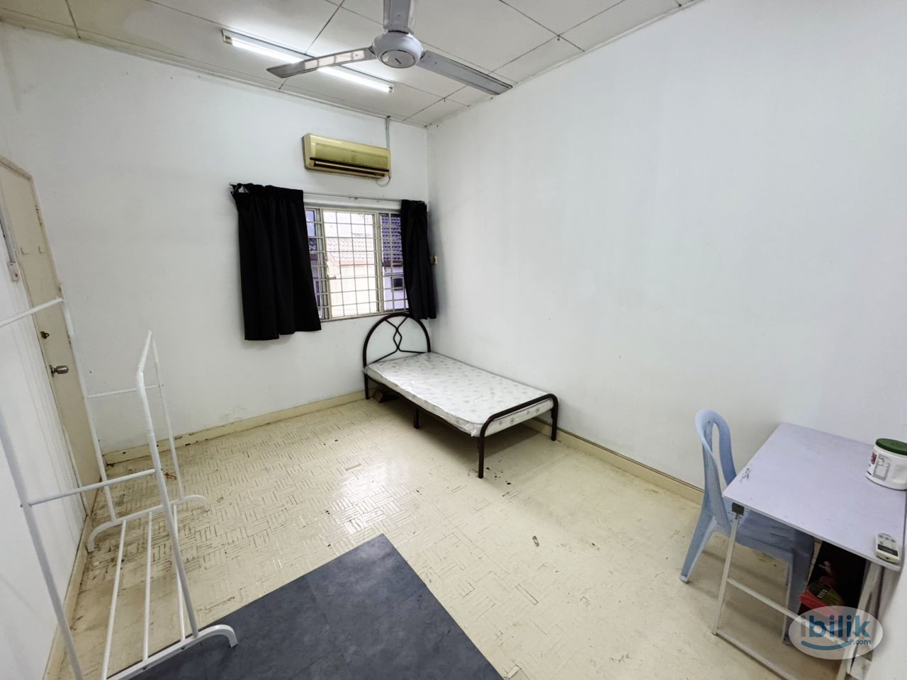 Low Budget & Zero Deposit‼️🔥Middle Room For Rent Walking🎈 Distance to MRT Bandar Utama, High Speed Wifi📥 - Image 2