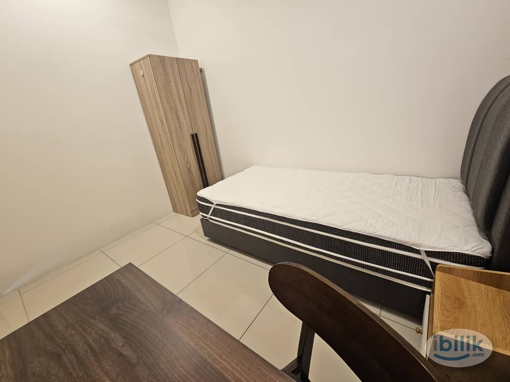 Single Room at Marina Residence - Image 3