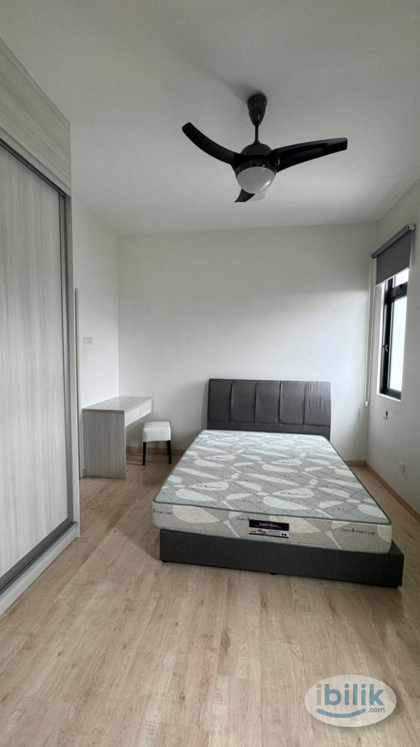 Master Room at Parkhill Residence, Bukit Jalil - Image 1