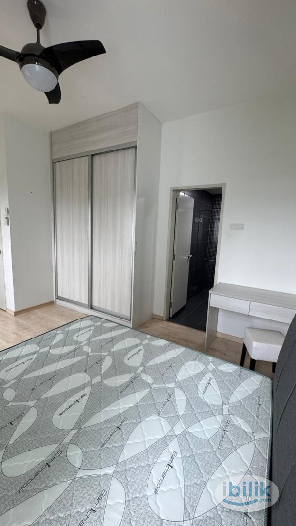 Master Room at Parkhill Residence, Bukit Jalil - Image 2