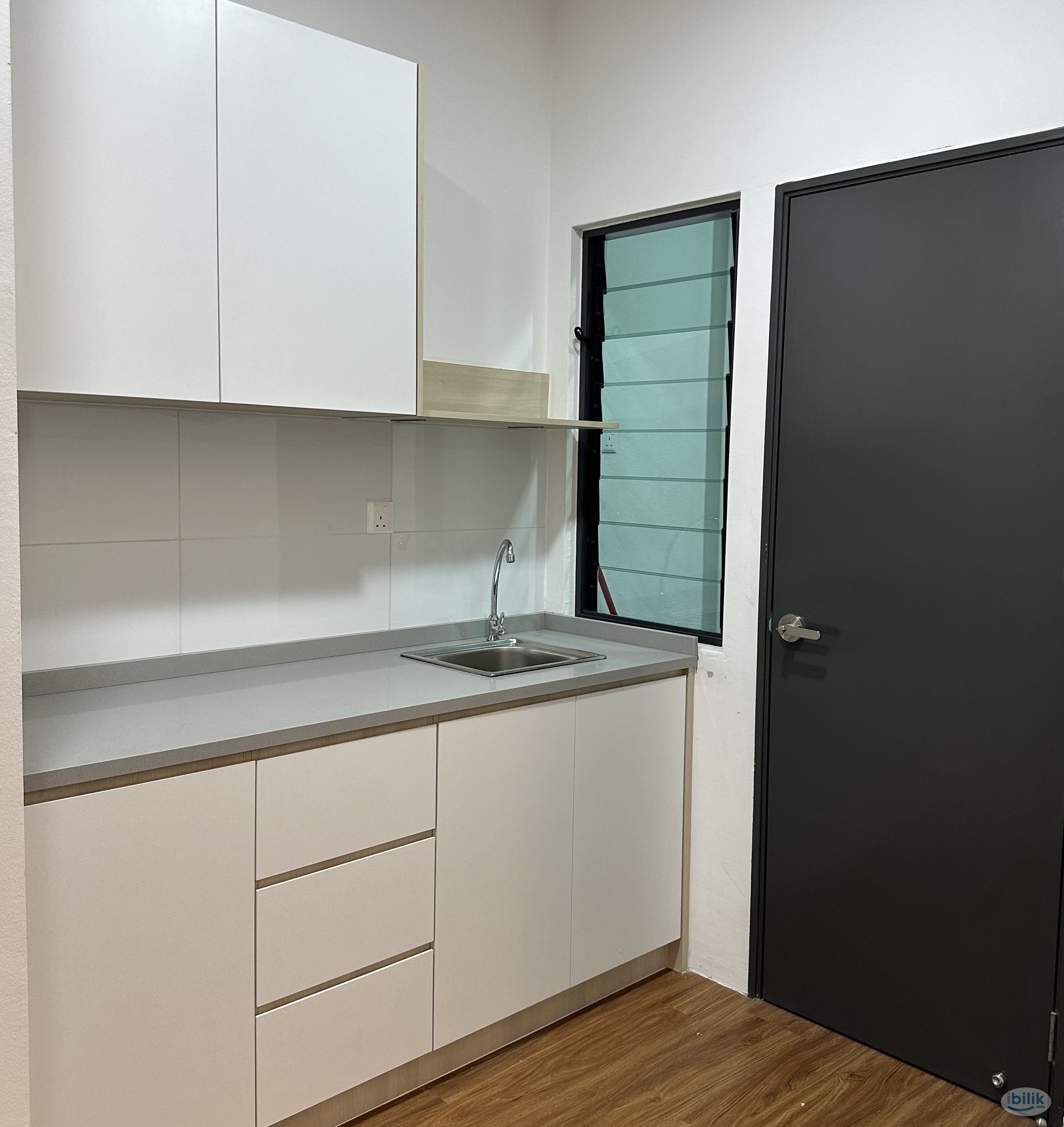 Master Room at UCSI Residence 2, Cheras - Image 3