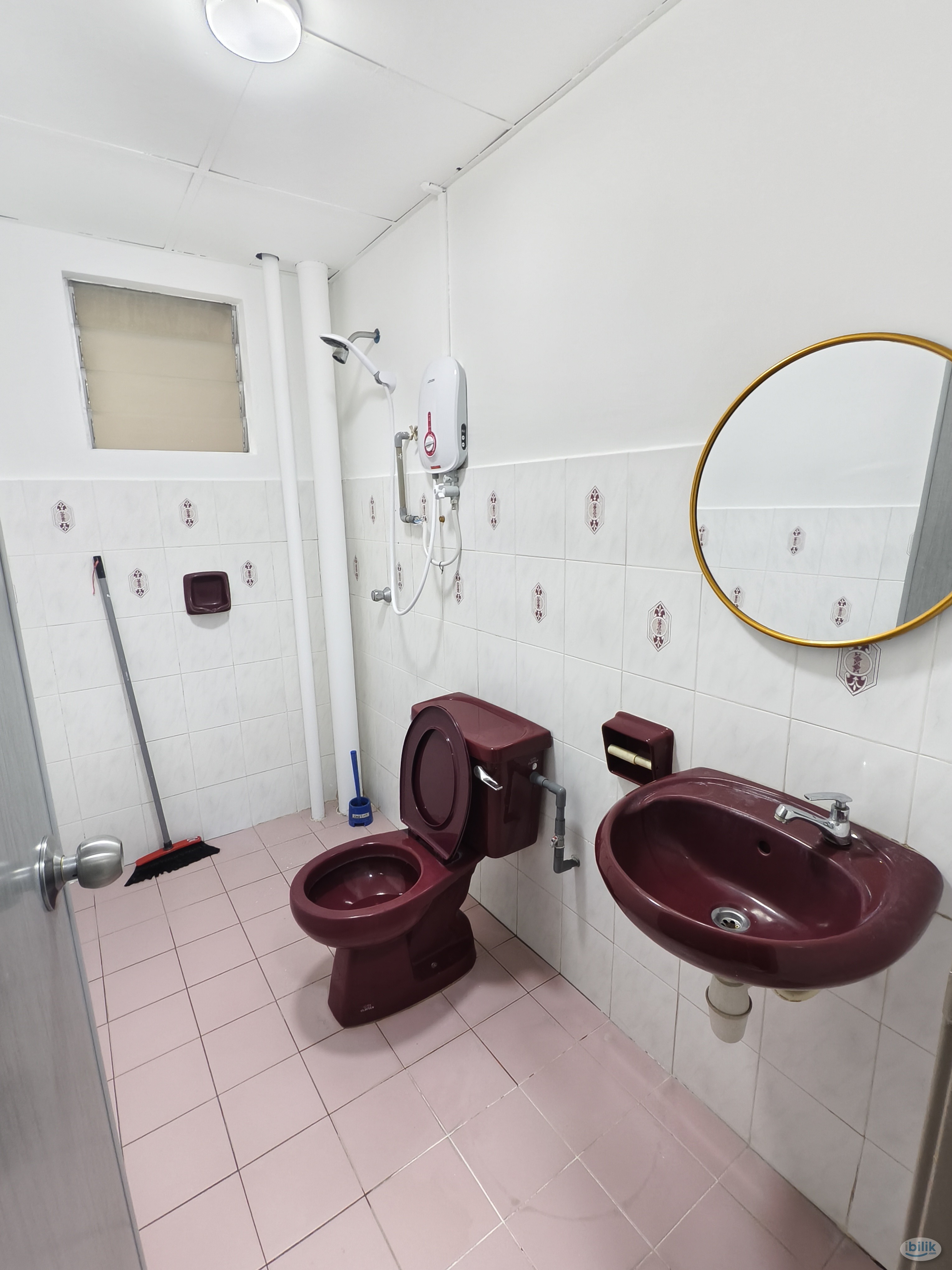 🏠Master Room Full Funrish at Puncak Seri Kelana  Ara Damansara🏠-Free WiFi 🌐🚄Walking to LRT🚄Limited offer - Image 4