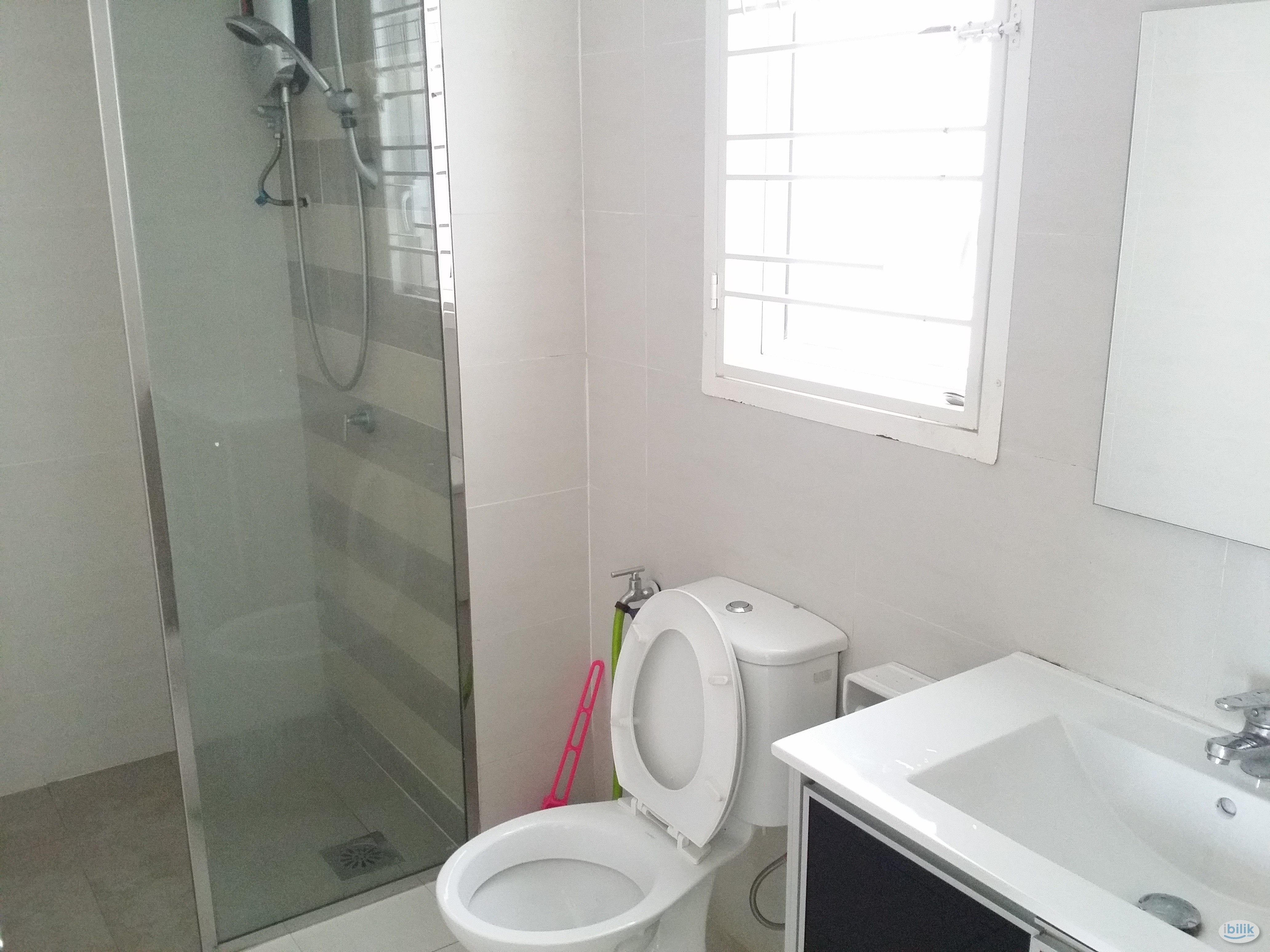 Single Room at Menara U2, Shah Alam - Image 5