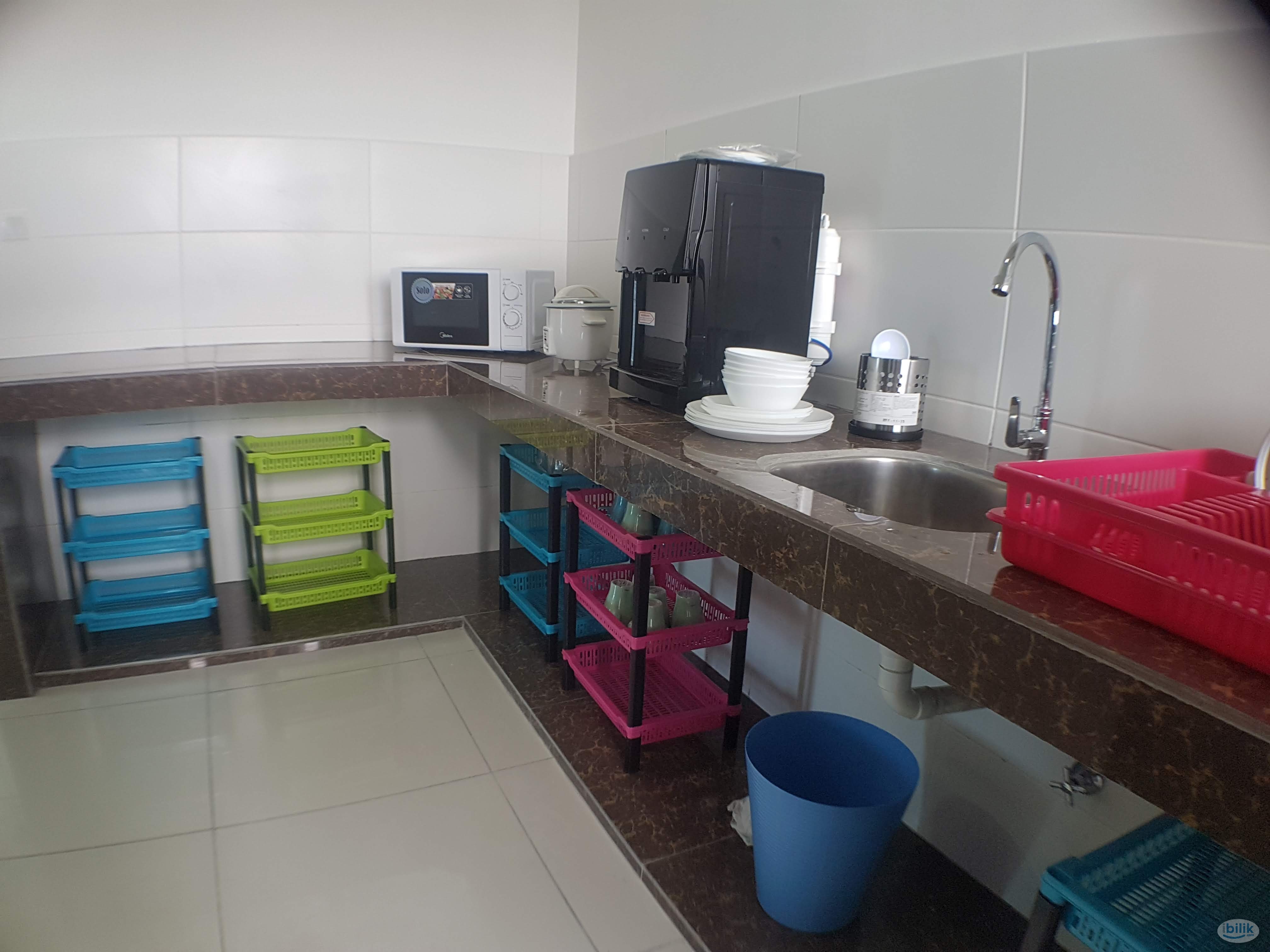 Link 2 Residence, Bukit Jalil Medium room, near TPM, APU, Pavillion,  - Image 3