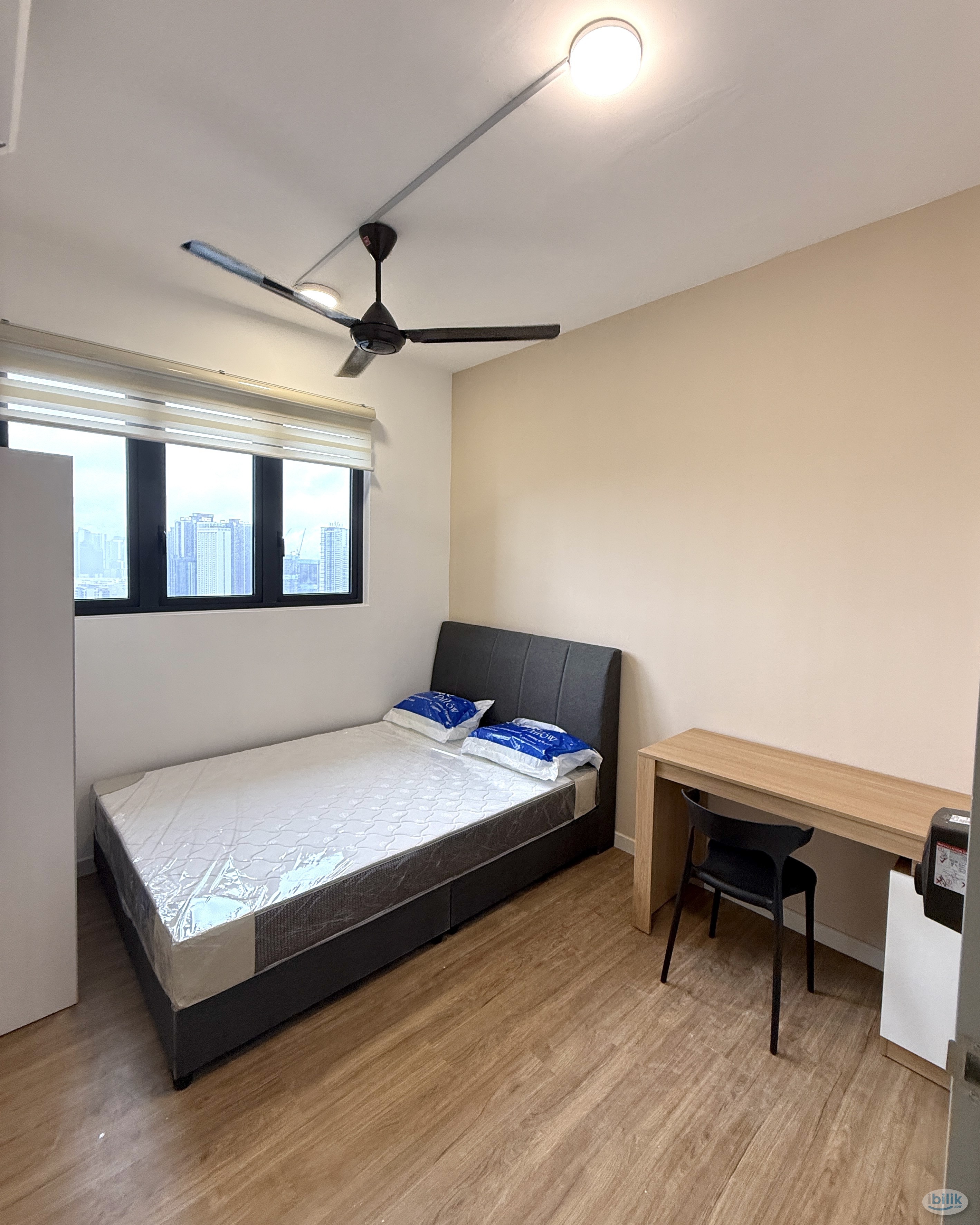 READY TO MOVE IN❗NEW FURNISHED UNIT✨Middle Room, at M Vertica KL City Residences, Cheras - Image 1