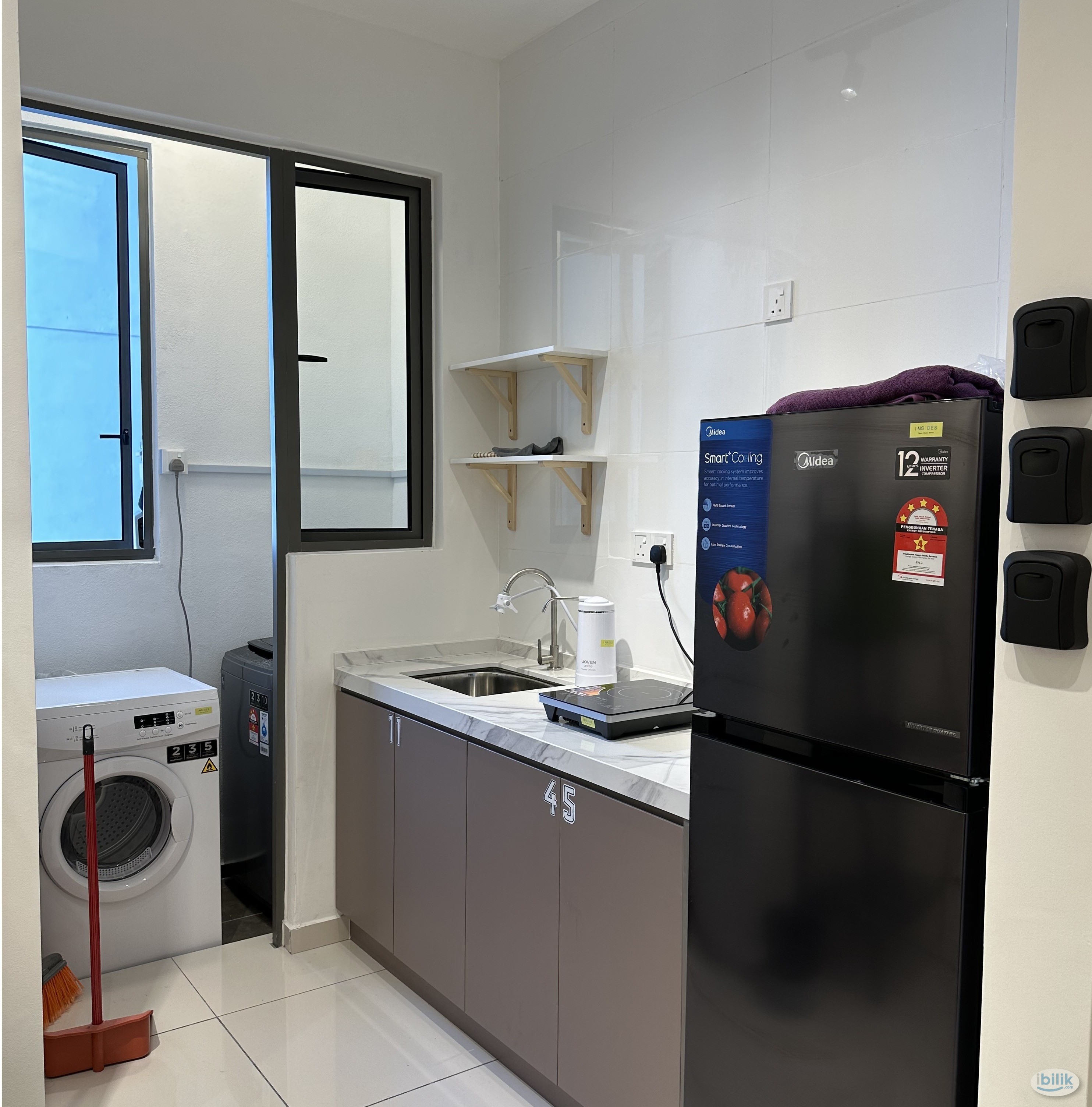 Master Room at Kenwingston Platz, Setapak - Image 1