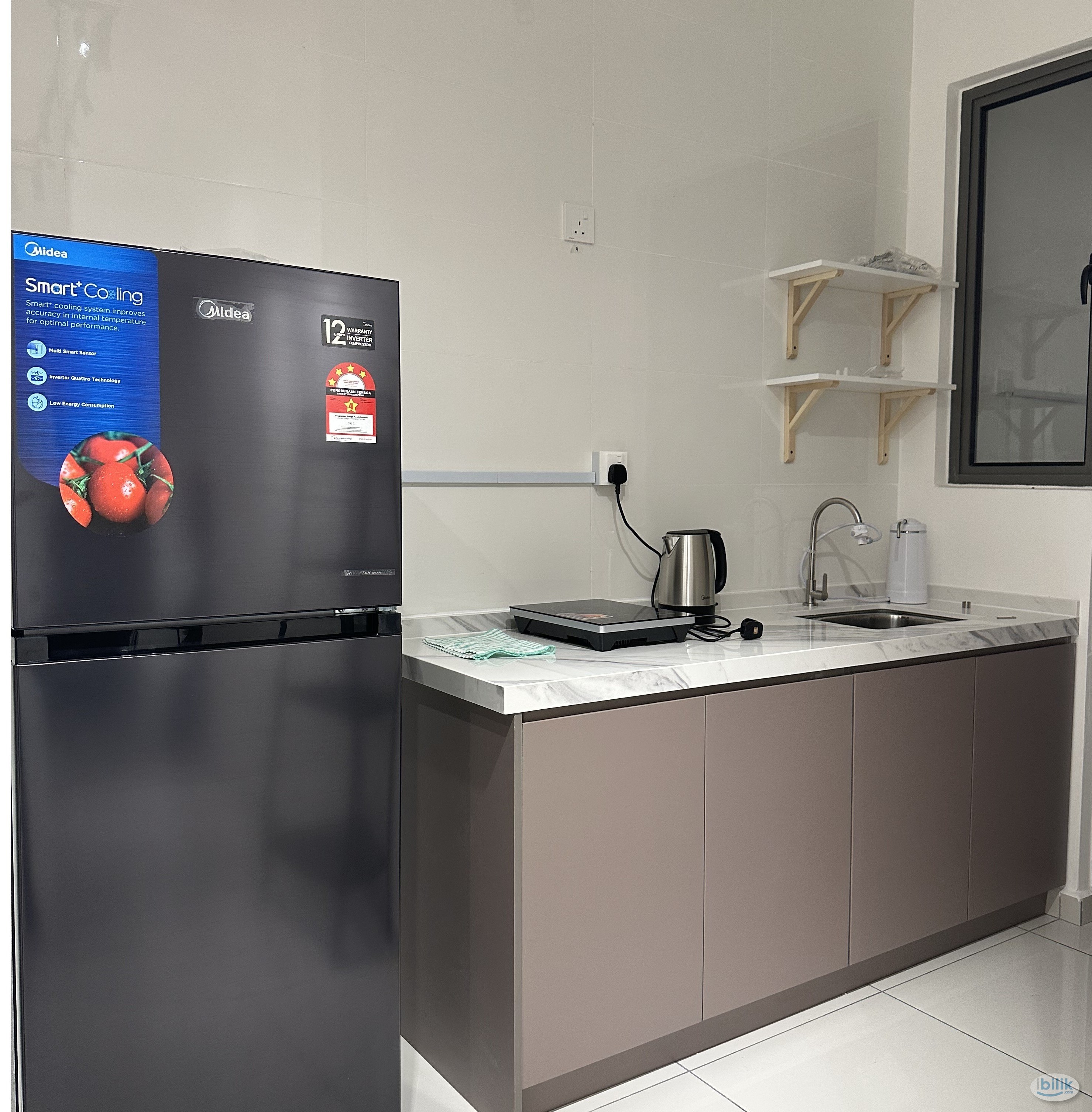 Middle Room at Kenwingston Platz, Setapak - Image 1