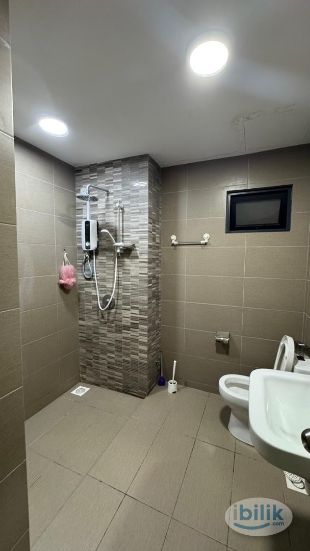 Junior Medium Room at Parkhill Residence, Bukit Jalil - Image 5