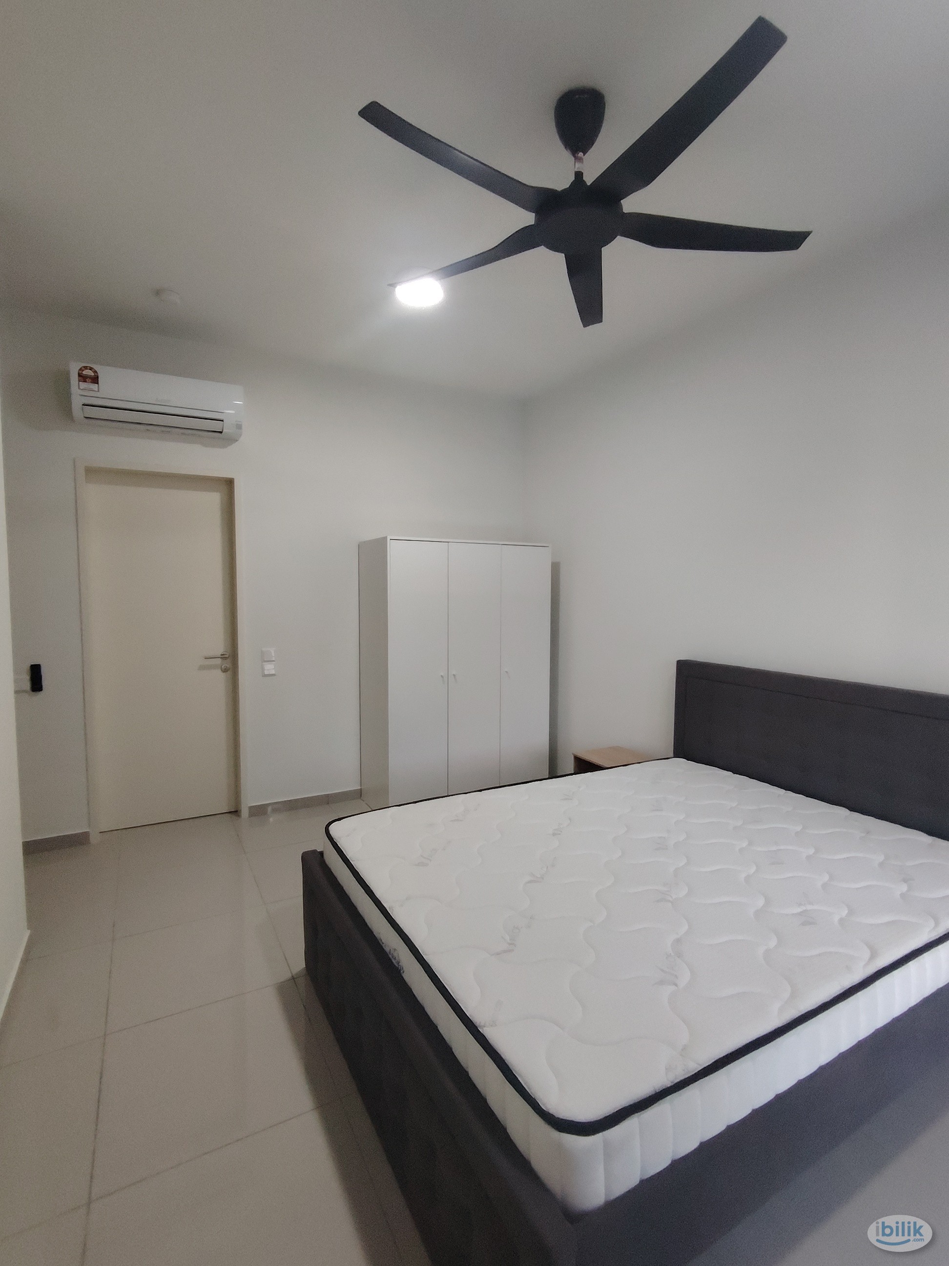 Master Room at Damansara Perdana, Petaling Jaya - Image 3