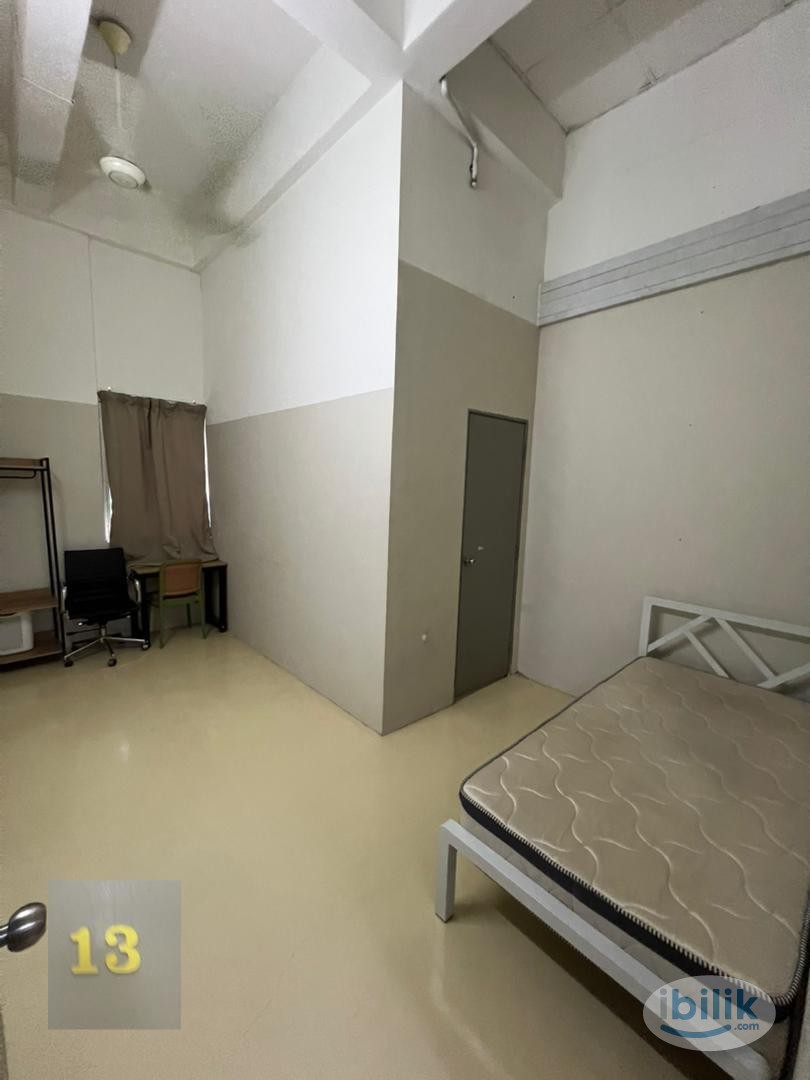 A Smart Private Room for Work Ethics of Co-living🌃🛏️💼 @t Tmn Perindustrian Elite, Sek 33, Shah Alam - Image 1