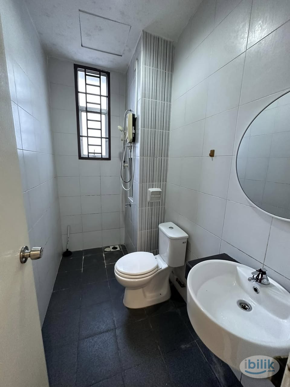 Suriamas suite / larkin / RM650 / room for rent / near kebun teh / KSL / JB Custom - Image 5