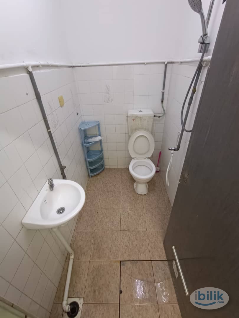 🚶 1 MINS TO LRT SS15 🚶 🏡 Private Middle Room @ SS15 🏡 ‼️ ZERO DEPOSIT ‼️ - Image 2