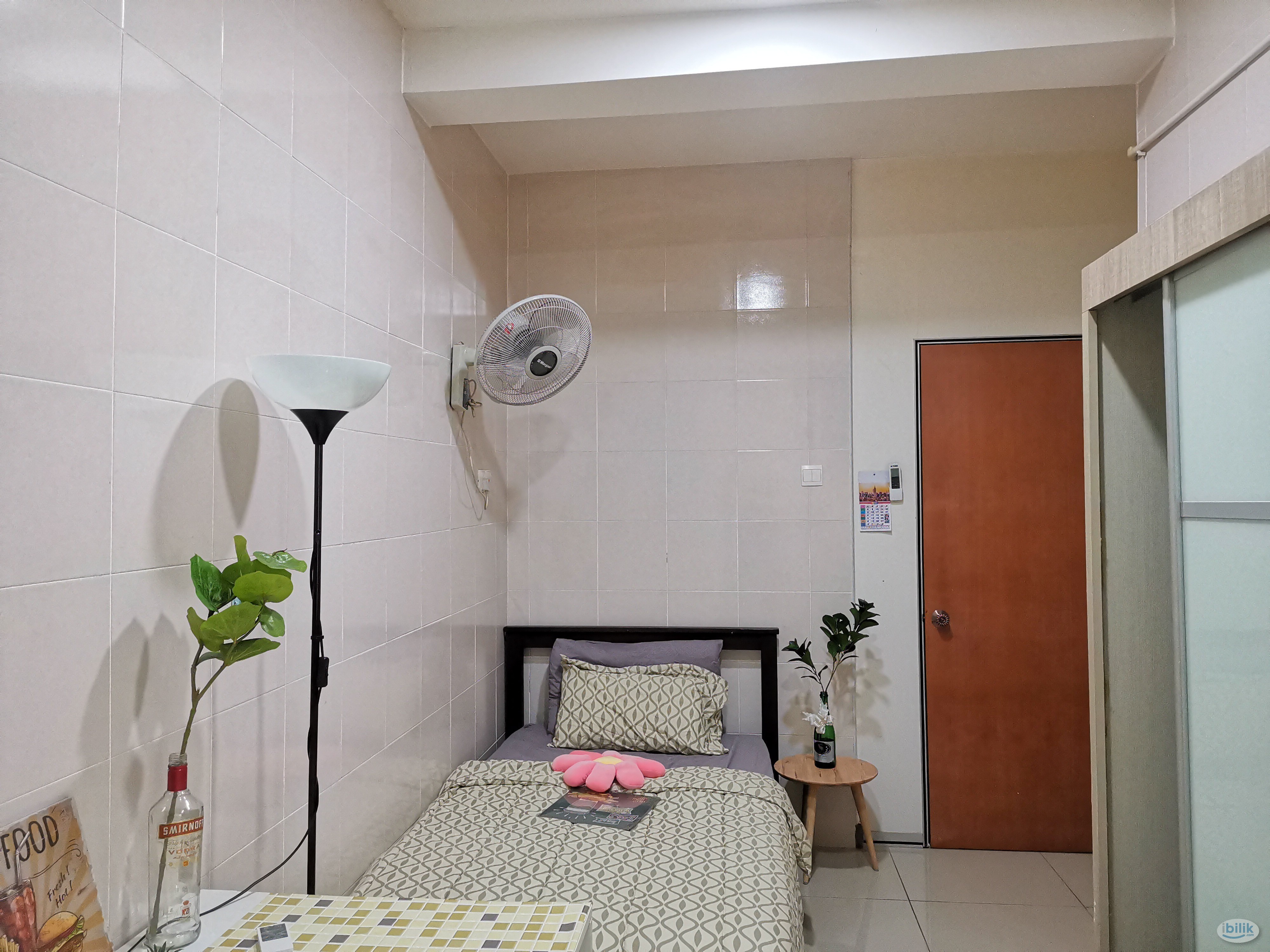 Single Room at Rafflesia Sentul Condominium, Walking Distance to LRT Sentul Timur - Image 5