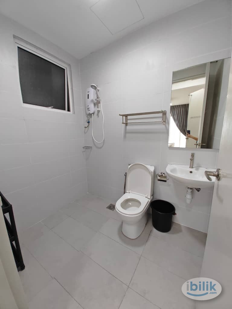 Master Room at Nadayu 801 @ Subang Murni, Shah Alam - Image 2