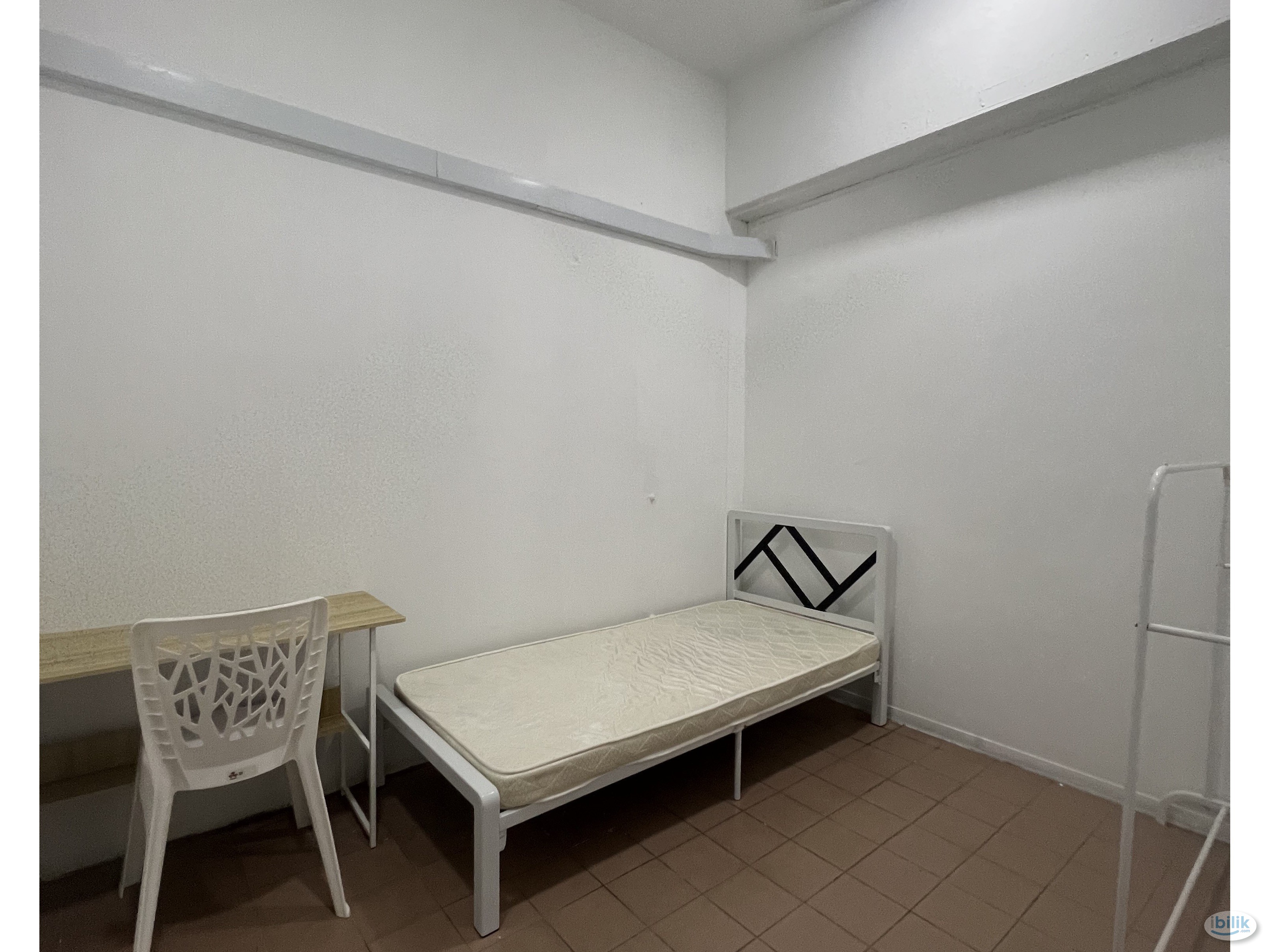🏠💻 Middle Room For Rent Petaling Jaya with High Speed WIFI - Image 1