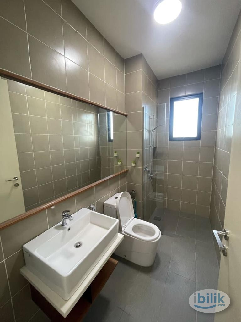 Master Room at Nidoz Residences, Desa Petaling - Image 2