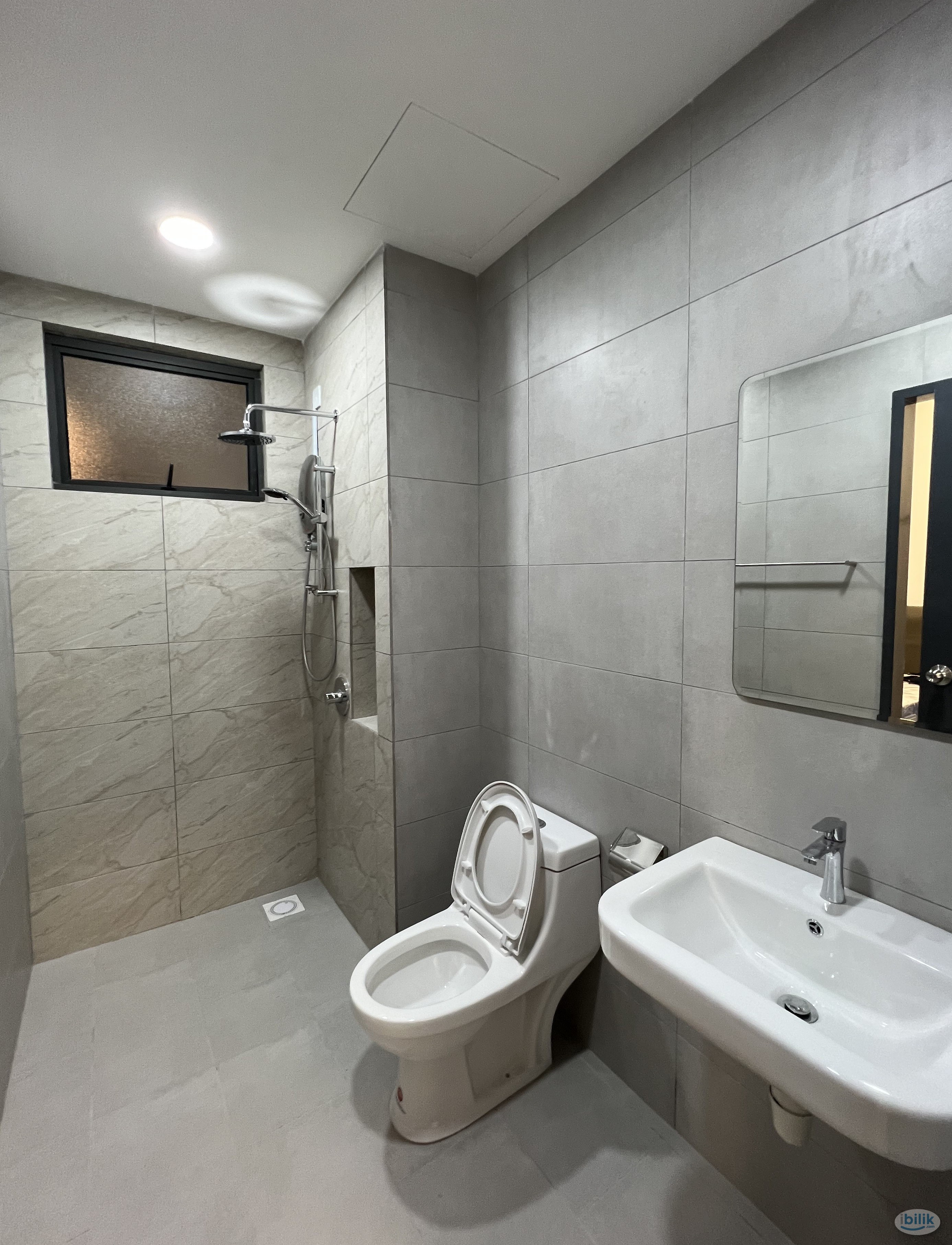 [FEMALE Only] The Holmes 2 - Fully Furnished, HUKM, No Partition Room - Image 3