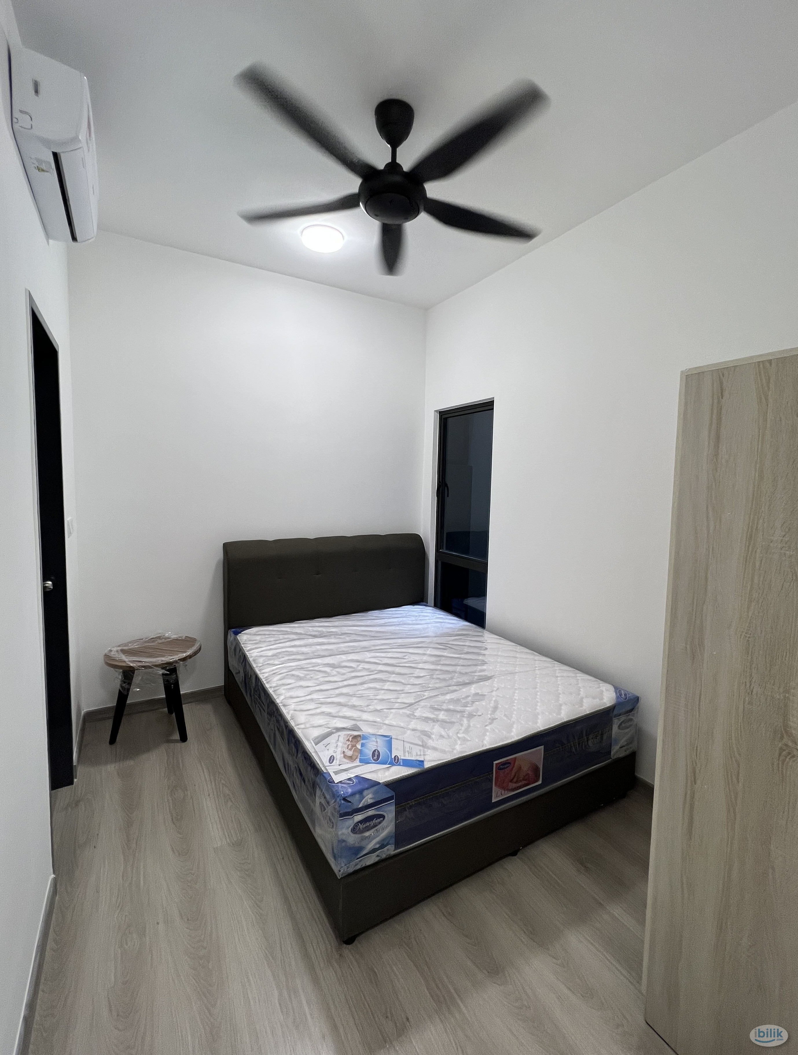 [FEMALE Only] The Holmes 2 - Fully Furnished, No Partition, HUKM - Image 2