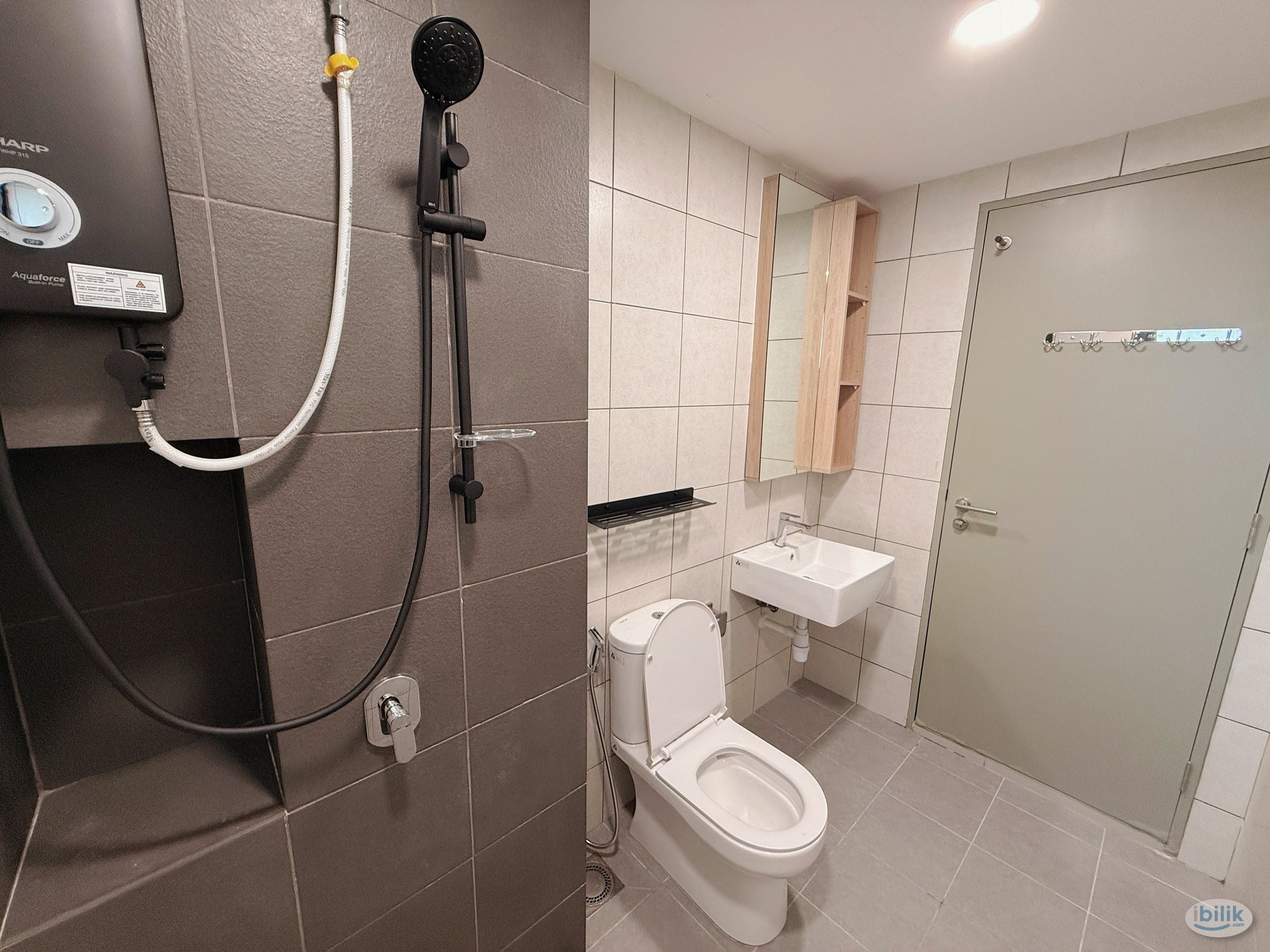 Fully Furnished Master Room in Petaling Jaya For Rent - Image 3