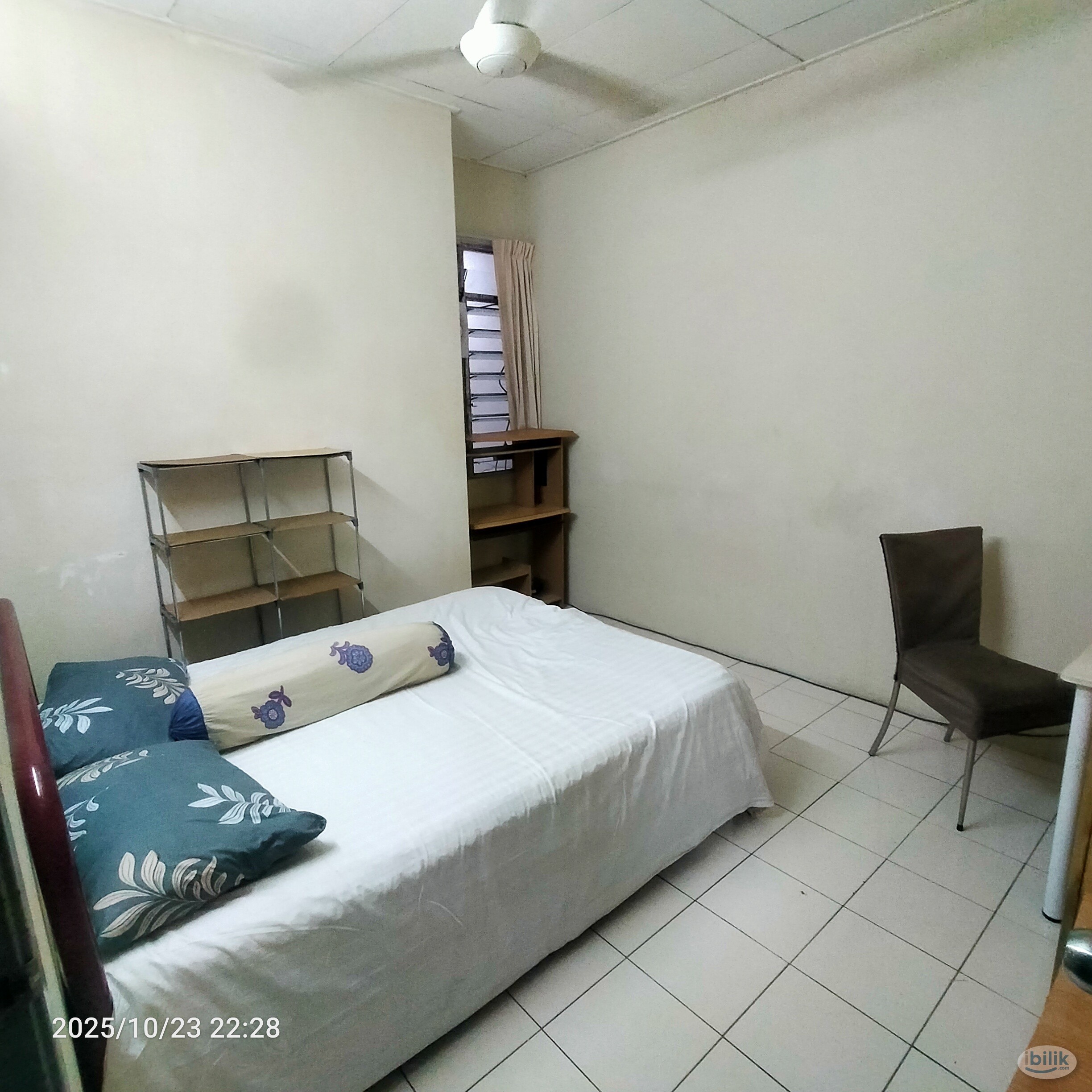 Medium Room in Pelangi Heights behind Centro Mall - Image 4