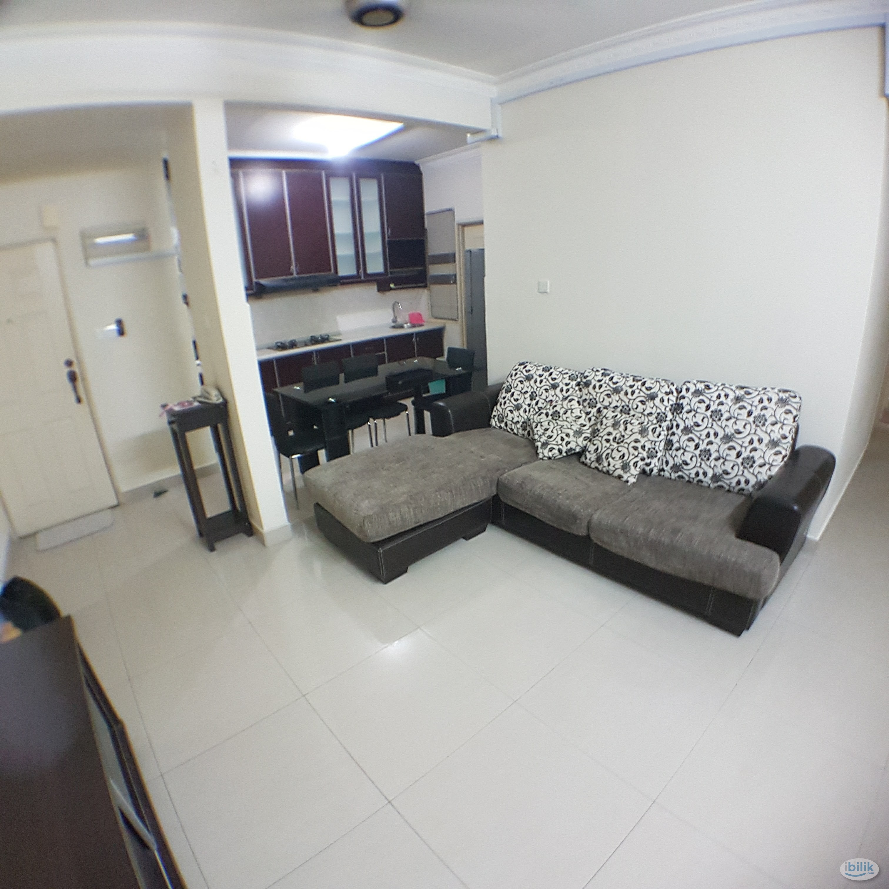 [NEAR KTM] Suriamas Condo, opposite Sunway Pyramid, Mentari, Pinnacle, NPE, Federal Highway, Medium Room - Image 5