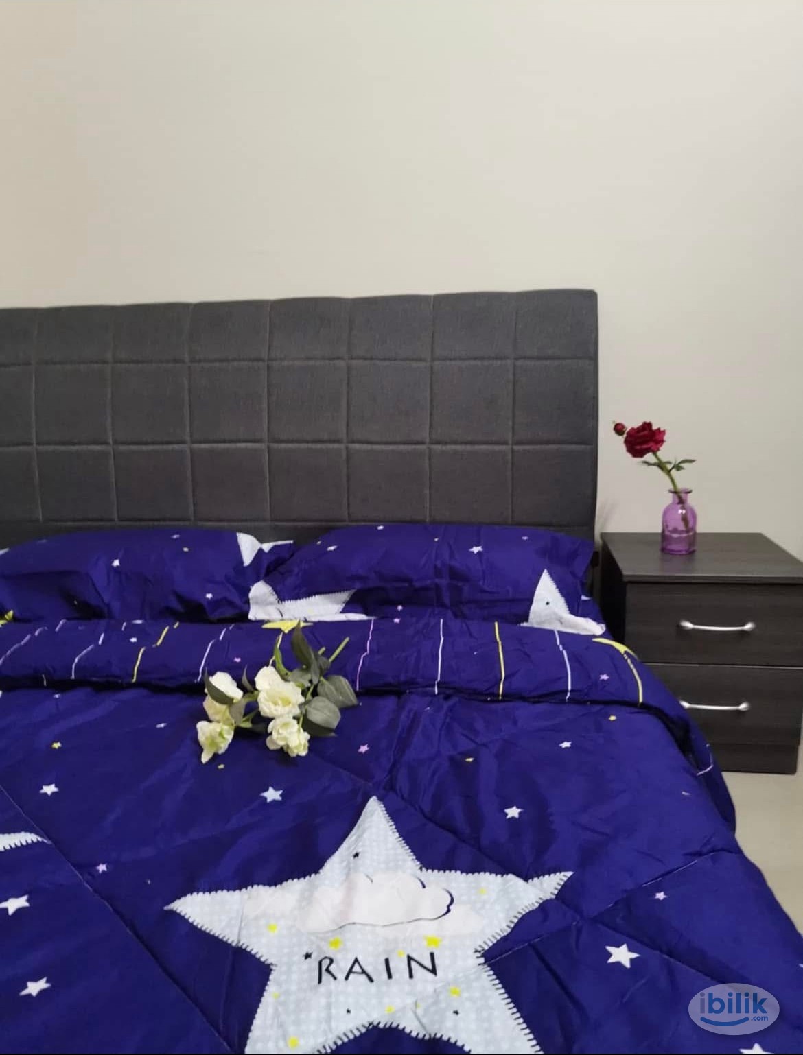 Comfy balcony Room at SuriaMas, Bandar Sunway - Image 2