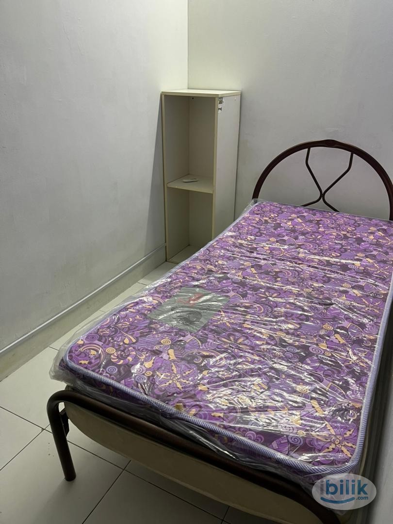 Single small Room (man) at Avenue Crest, Shah Alam,Batu 3 , Sek 22. Near Glenmarie .24 HOUR SECURITY !!Nearby have Giant - Image 1
