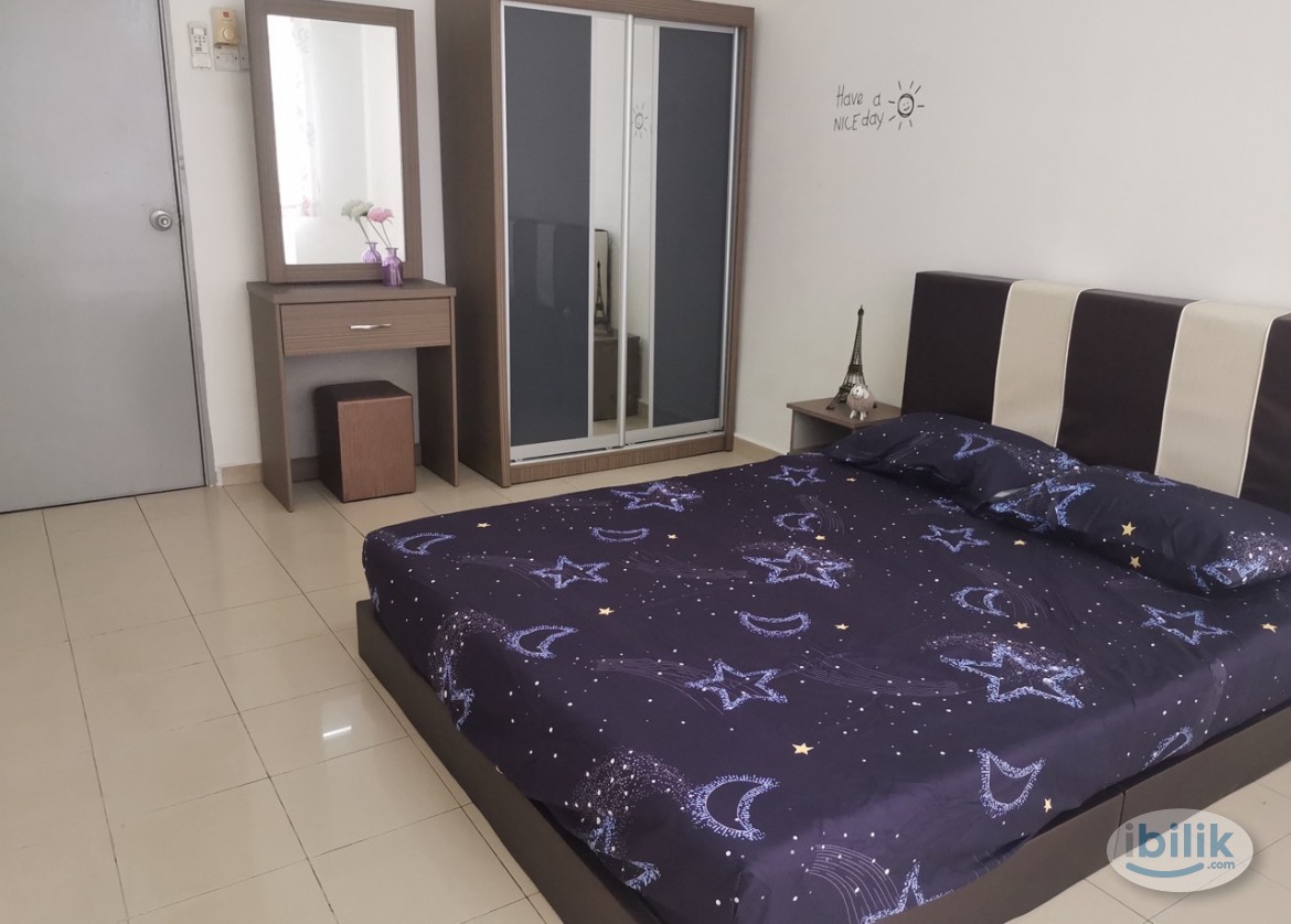 (Zero deposit) Comfy Big Room at Mentari Court 2, Bandar Sunway - Image 1