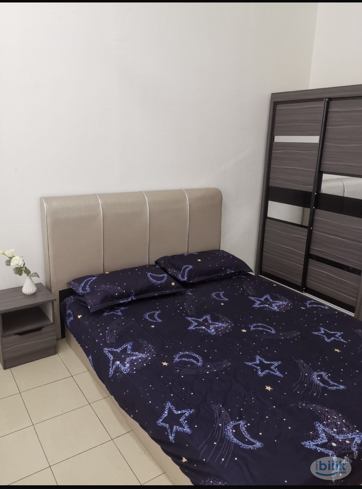 (Zero deposit) Comfy Middle Room at Mentari Court 2, Bandar Sunway - Image 1
