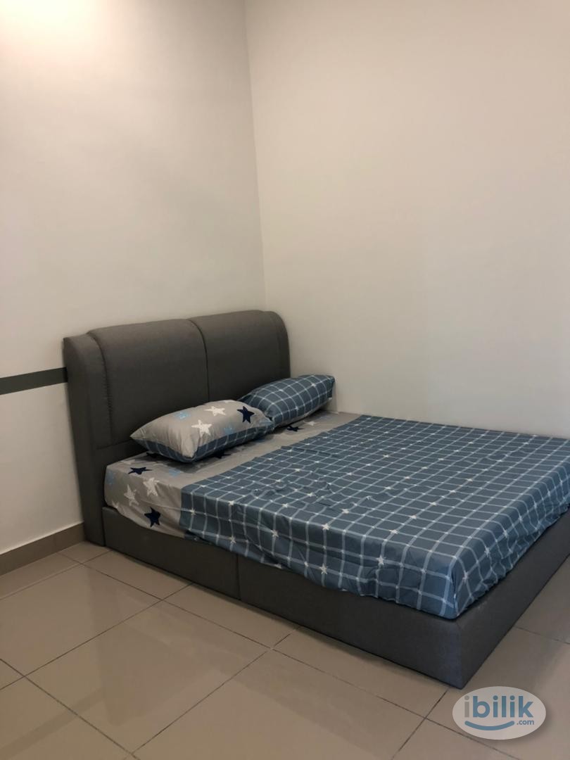Air cond Middle Room at Saville @ D'Lake, Puchong-Nearby 5-10 min driving Puchong Utama, Cyberjaya , 5min drive to s - Image 1