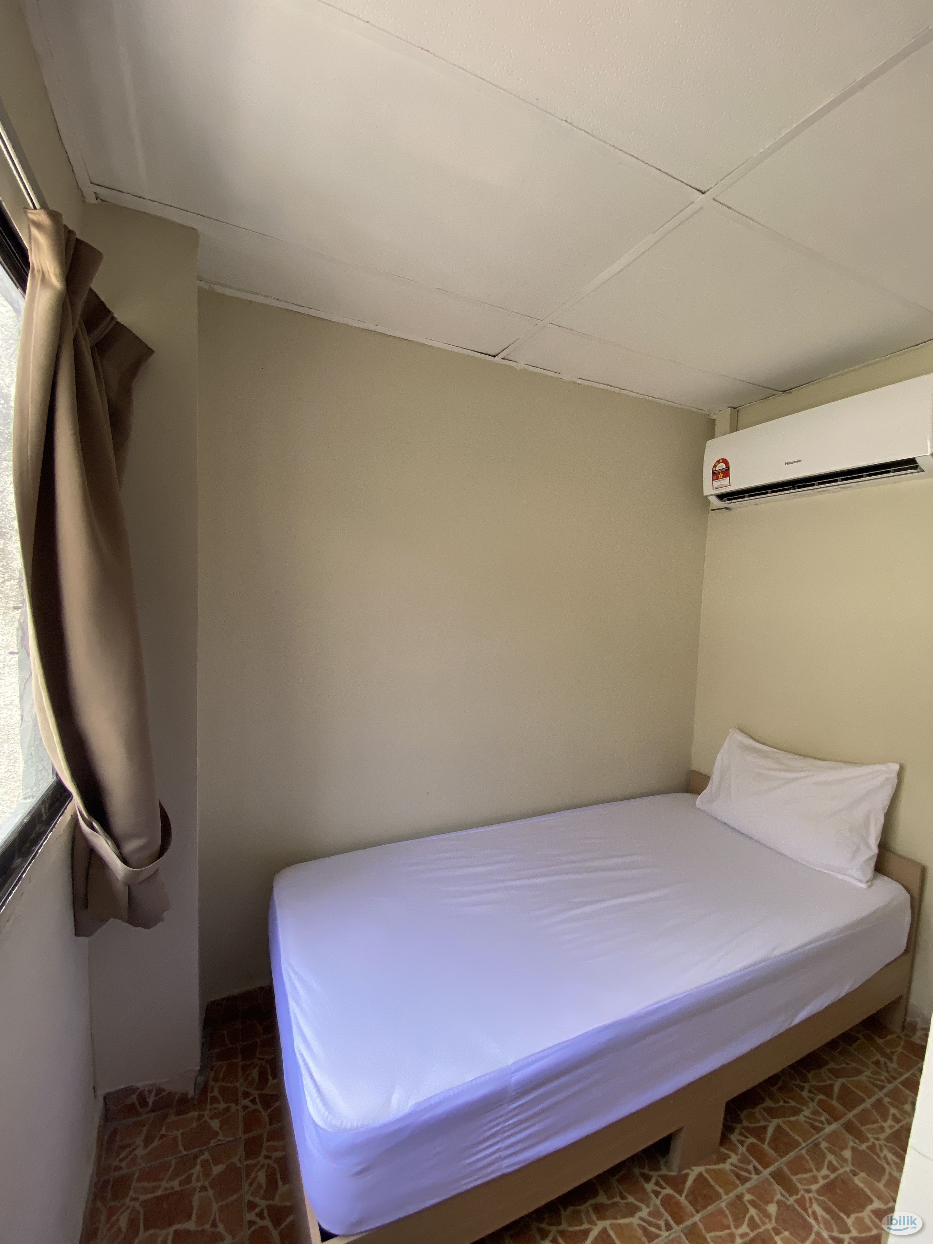 Single Room at Brickfields, KL | Immediate Move In - Image 1
