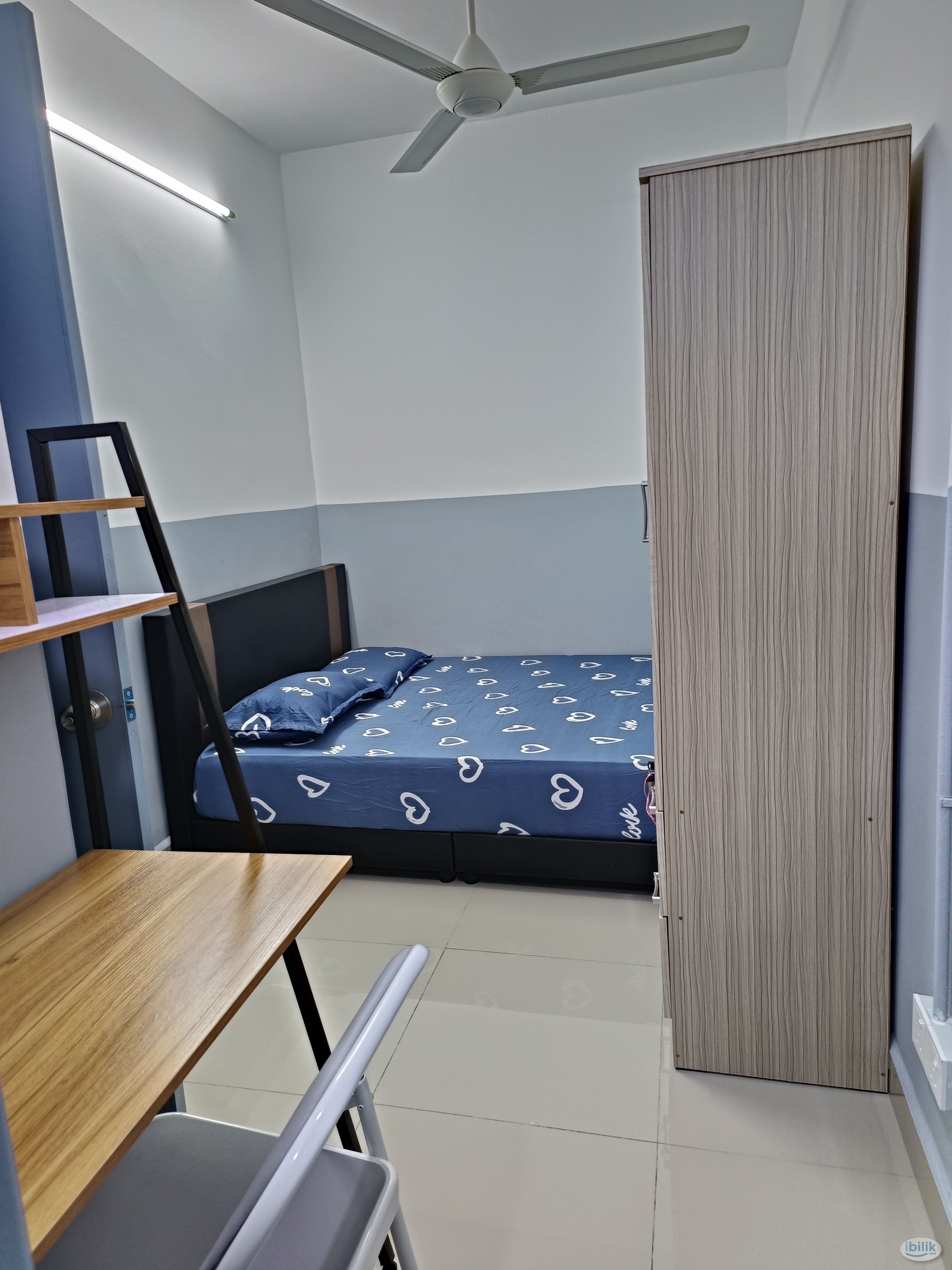 PJS 11/12 - Fully Furnished Master Bedroom For Rent with Private Bathroom & Daily Cleaner - Image 1
