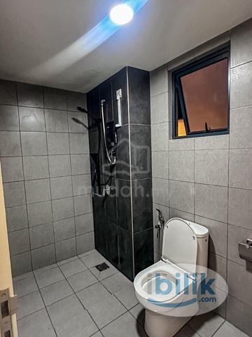 Middle Room at Damansara Perdana, Petaling Jaya - Image 5