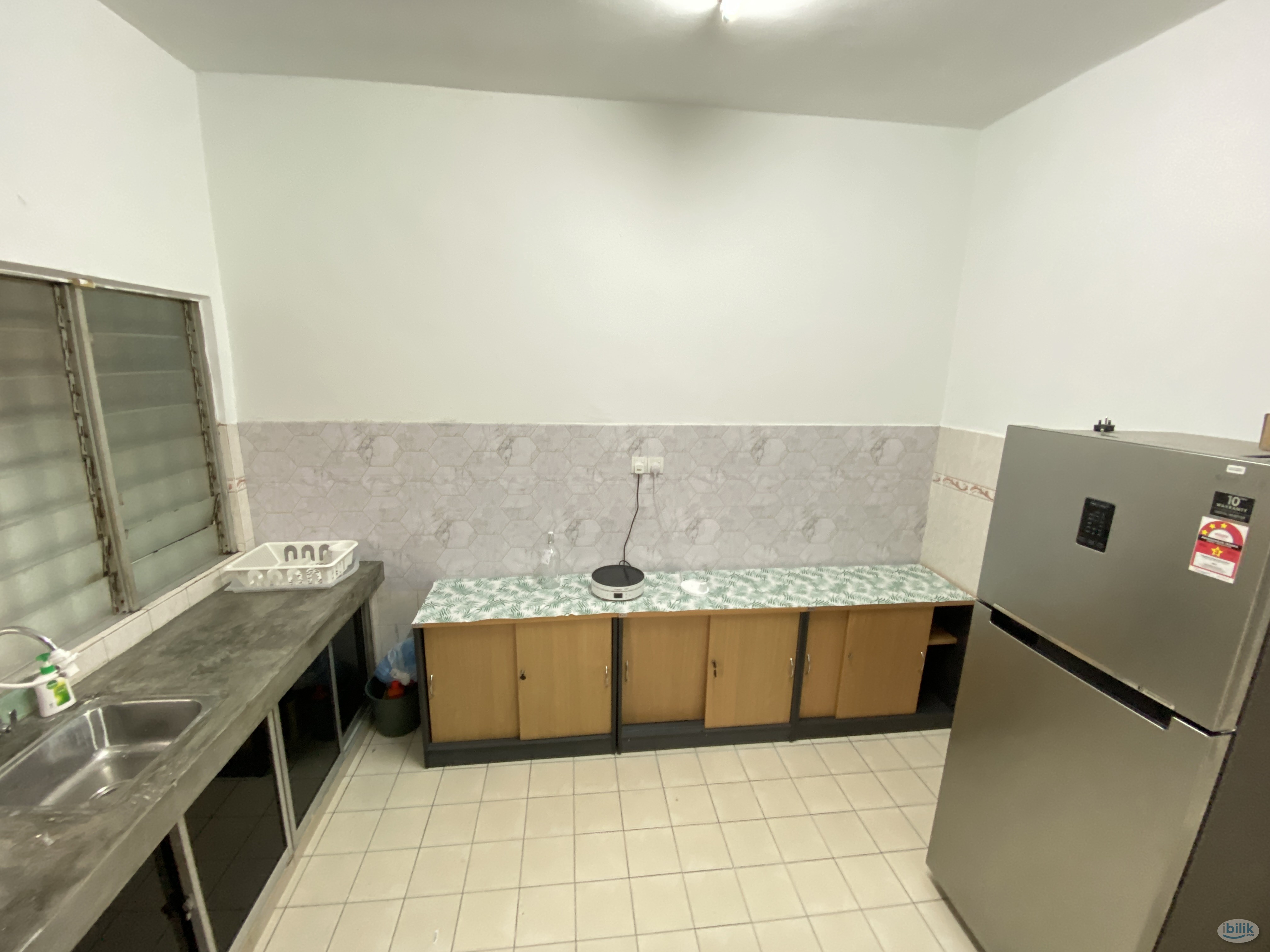 Fully furnished Middle Room at Bandar Puchong Jaya, Puchong - Image 3