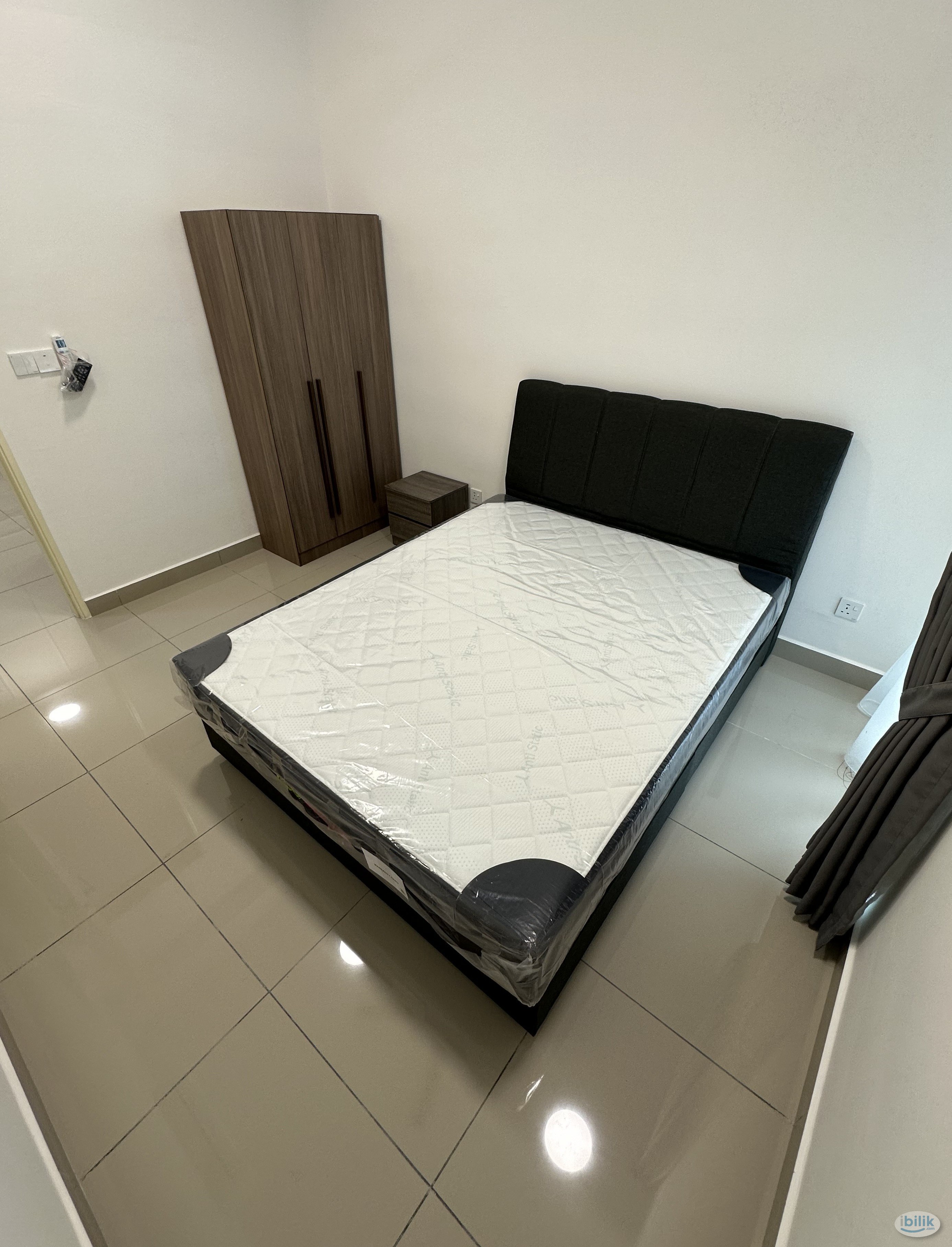 [FEMALE Only] Anggun Lumayan - Fully Furnished, HUKM, Bandar Sri Permaisuri - Image 2