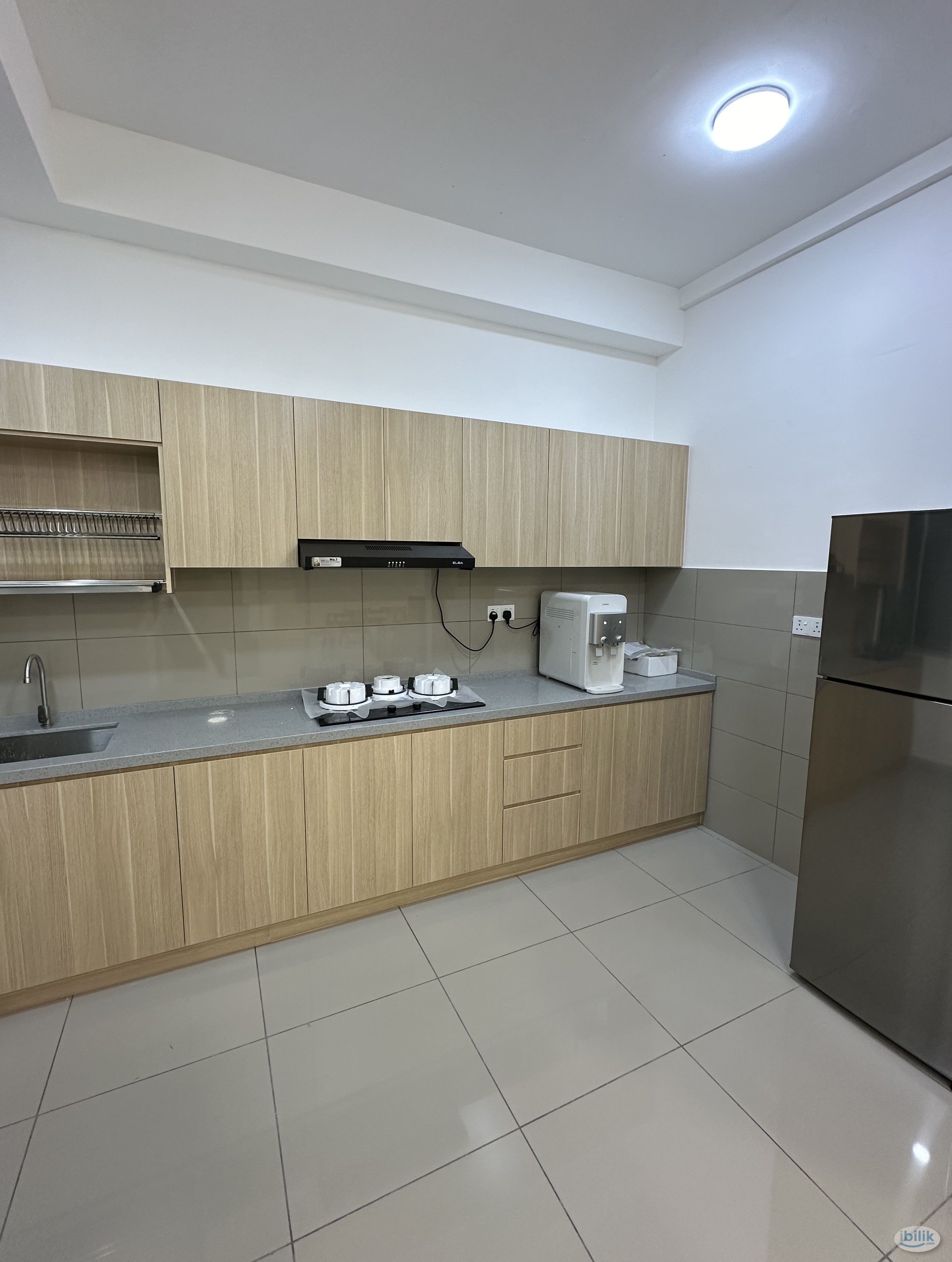 [FEMALE Only] Anggun Lumayan - Fully Furnished, HUKM, Bandar Sri Permaisuri - Image 4