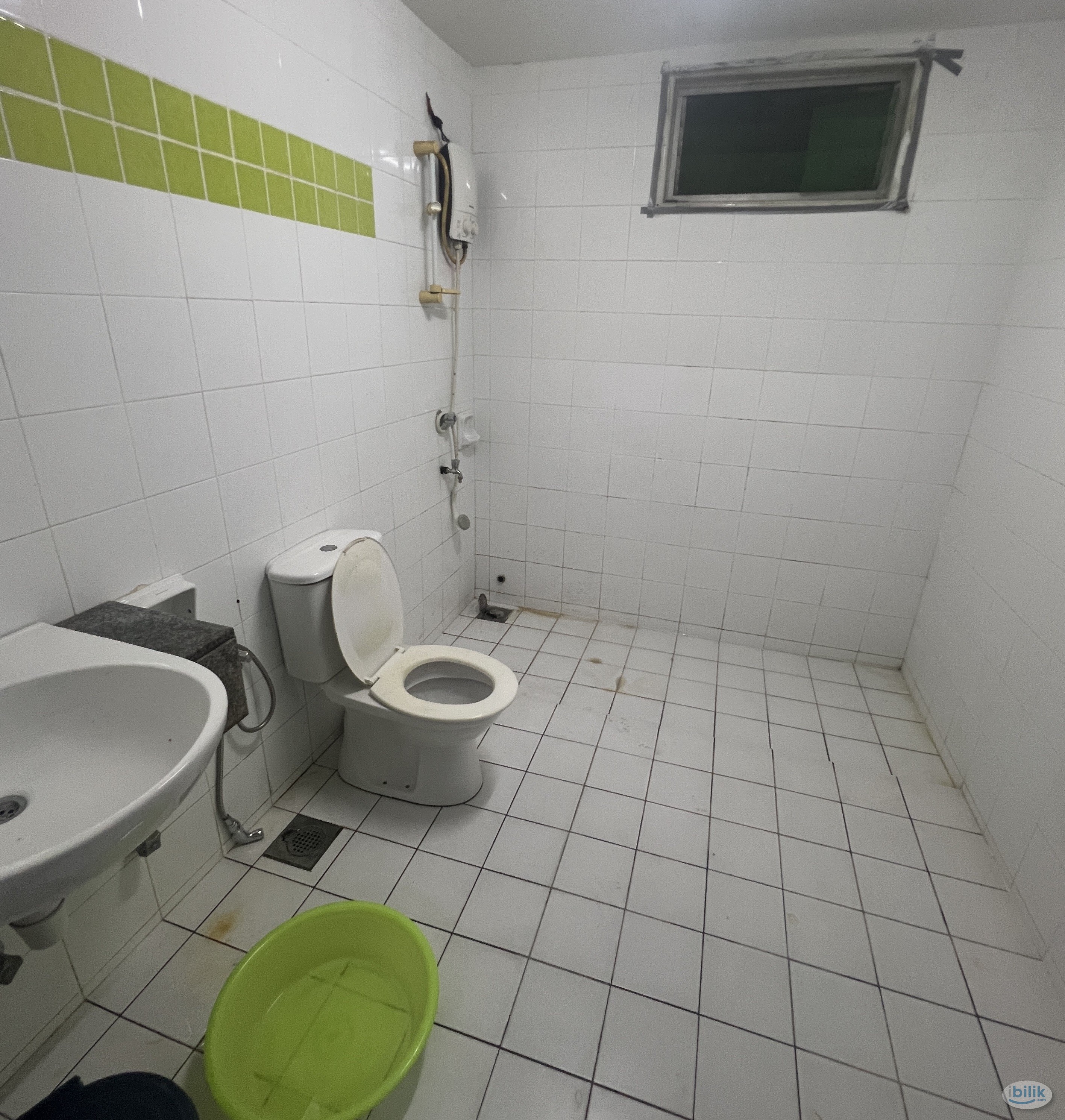 Master Room at Cyberia Crescent 1, Cyberjaya - Image 2