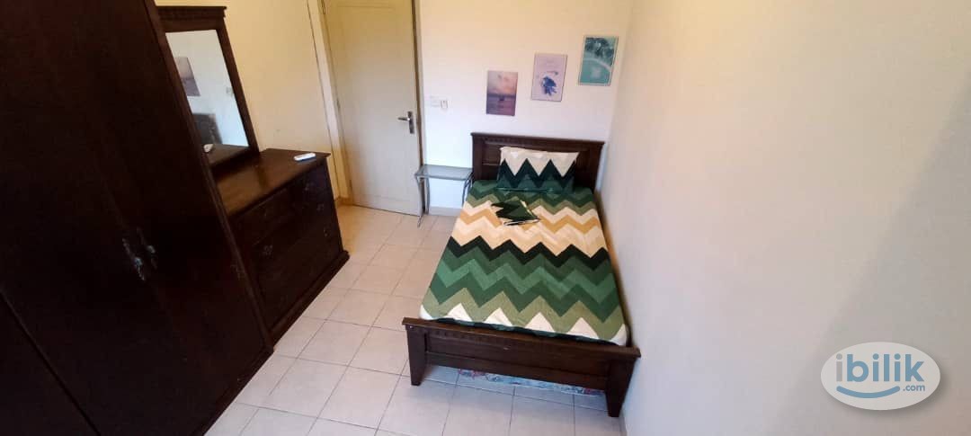 Desa Putra Middle Room Male Unit For Rent next door Sri Rampai LRT. - Image 1