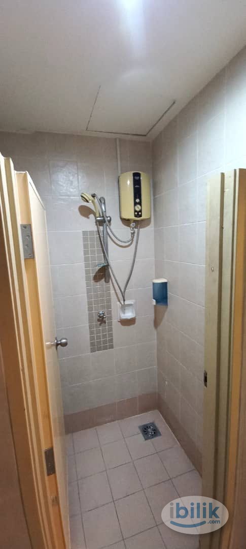 Desa Putra Middle Room Male Unit For Rent next door Sri Rampai LRT. - Image 4