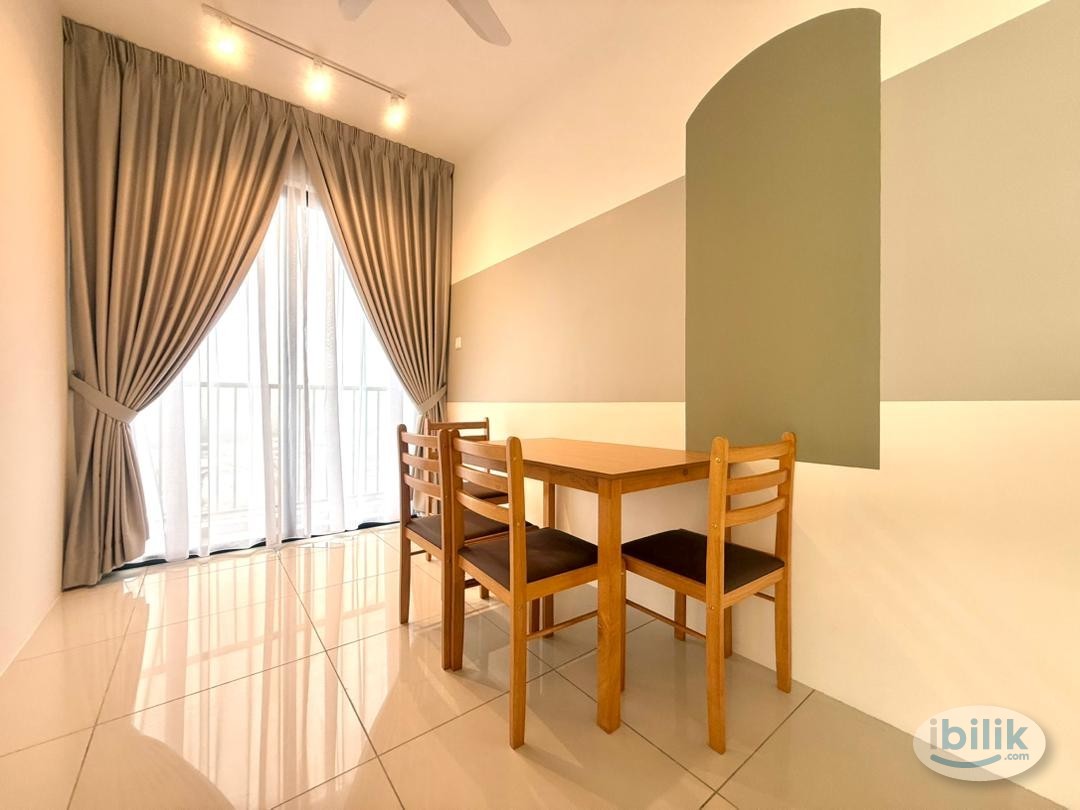Cozy Middle Room for Rent @ Vivo Executive Apartment, Batu Kawan - Image 1