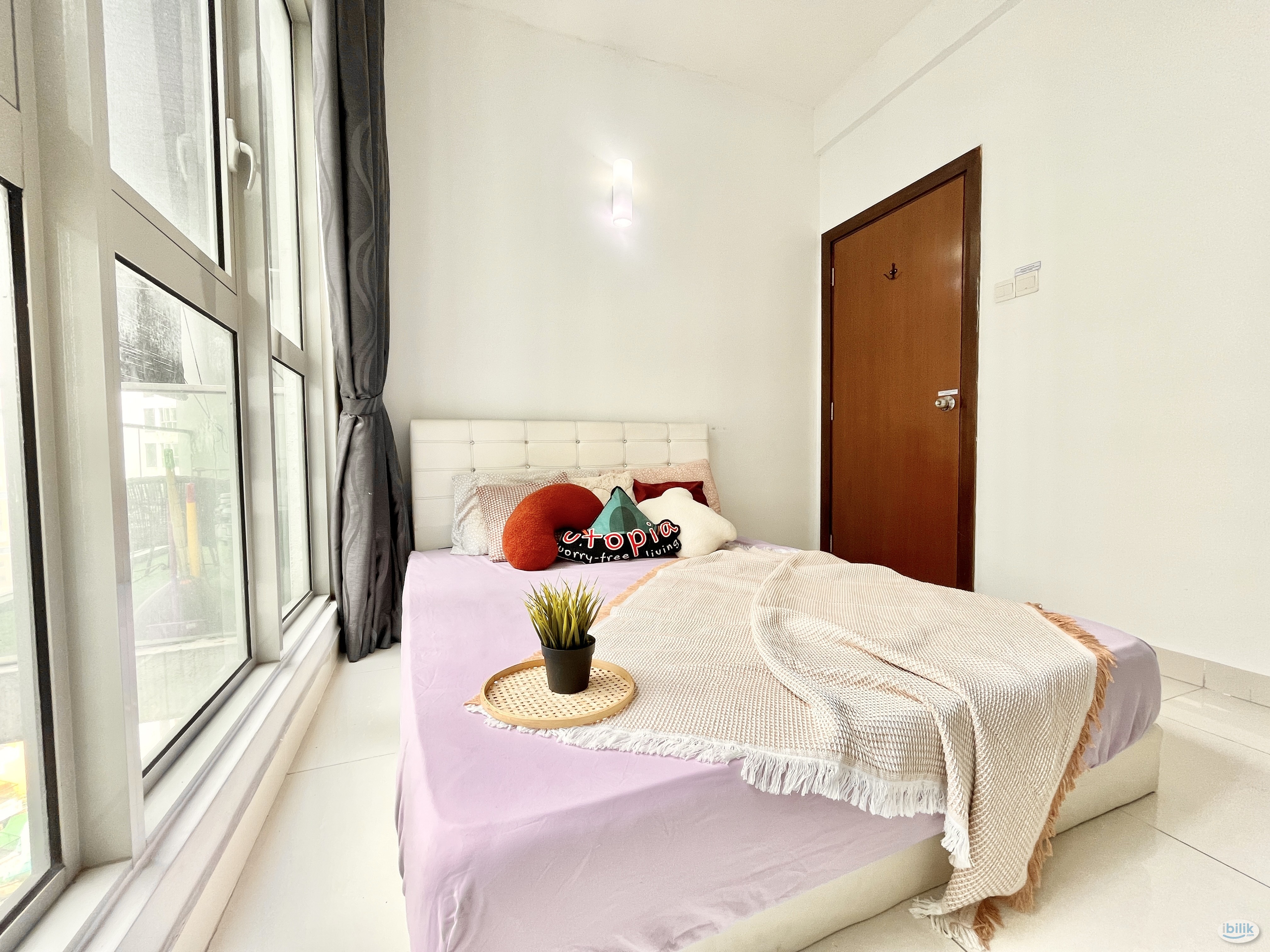 Zero Deposit , KL Medium room near Bukit Bintang @ Regalia Residence - Image 1