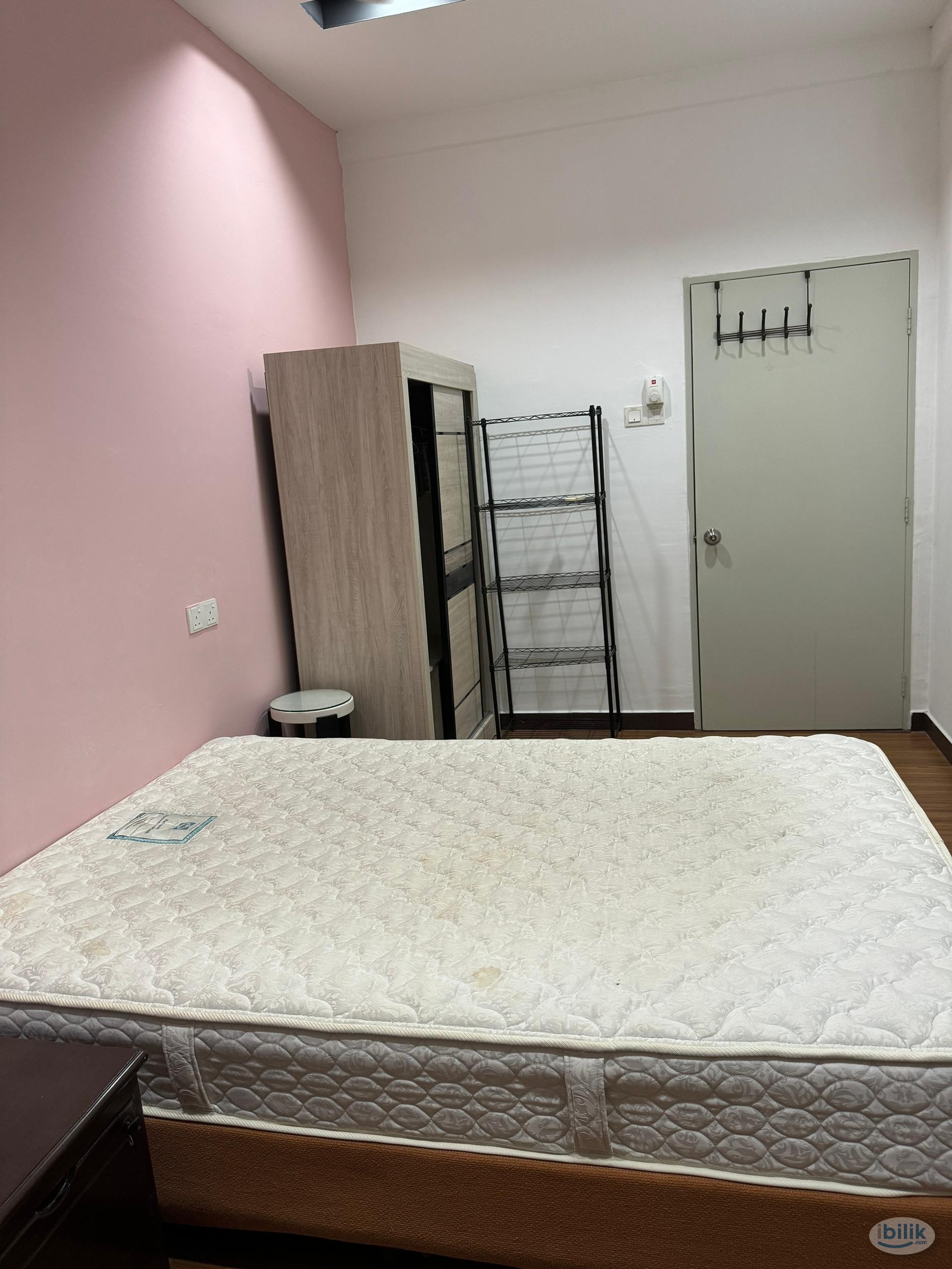 Middle Room FREE Utility and WIFI, Walking distance BRT at Impian Meridian, Subang Jaya. - Image 3